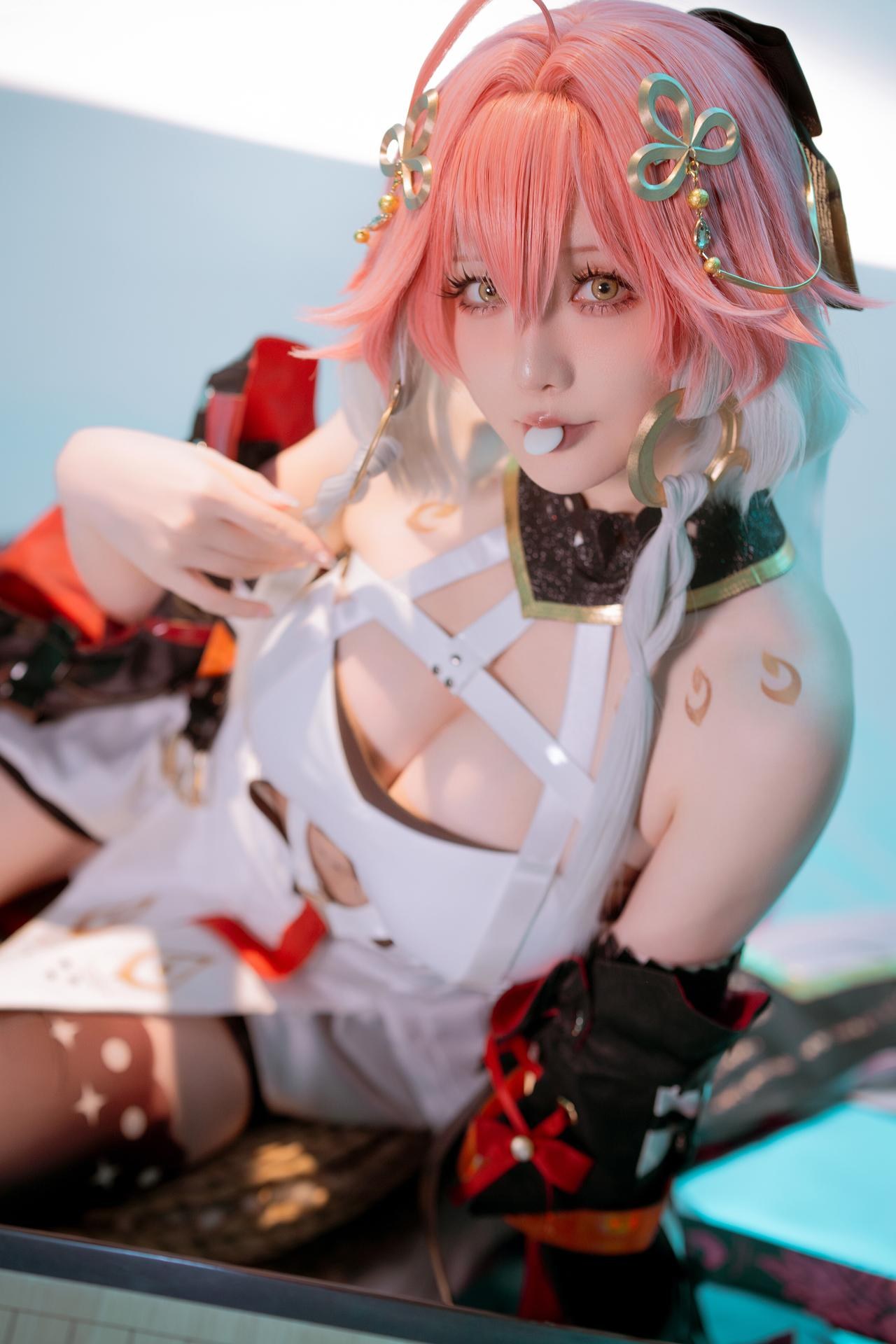 [cosplay] 星之迟迟Hoshilily - 鸣潮 长离：黑金礼装美腿还原 24P