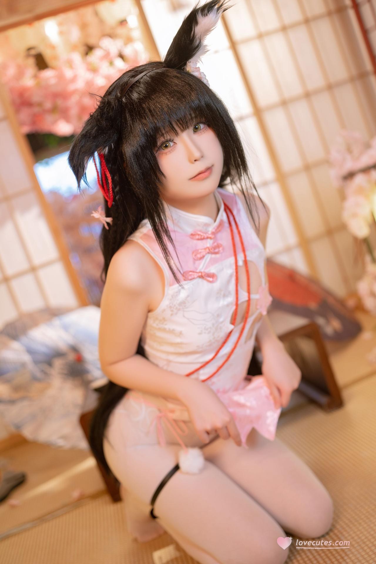 [cosplay] Quan冉有点饿 - 碧蓝航线 长门：赤いチャイナドレス 白ストッキング美脚 76P1V