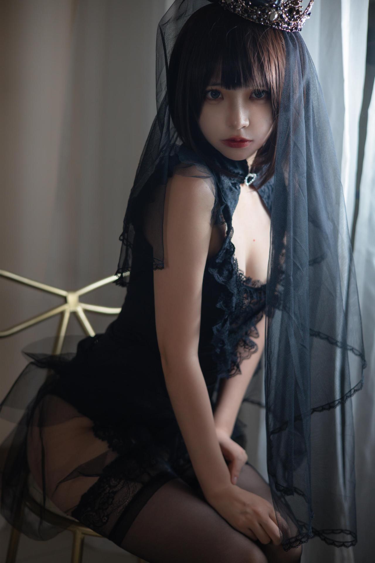 [私房] 疯猫ss - NO.239 黑色婚纱：黑丝蕾丝内衣美腿 40P