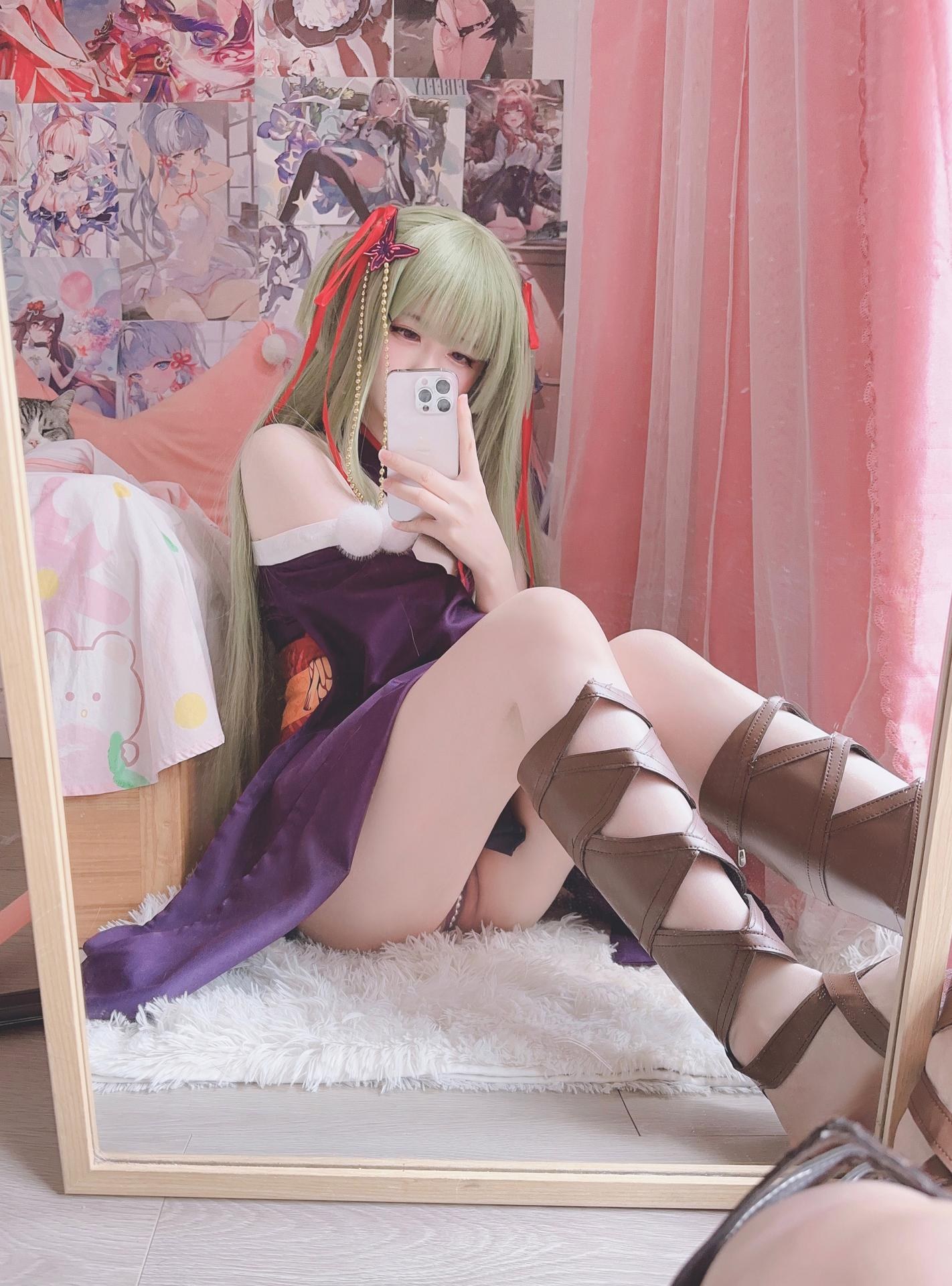 [cosplay] 呆呆Misa - 千恋万花 丛雨：白发和服巫女白丝美腿 17P2V