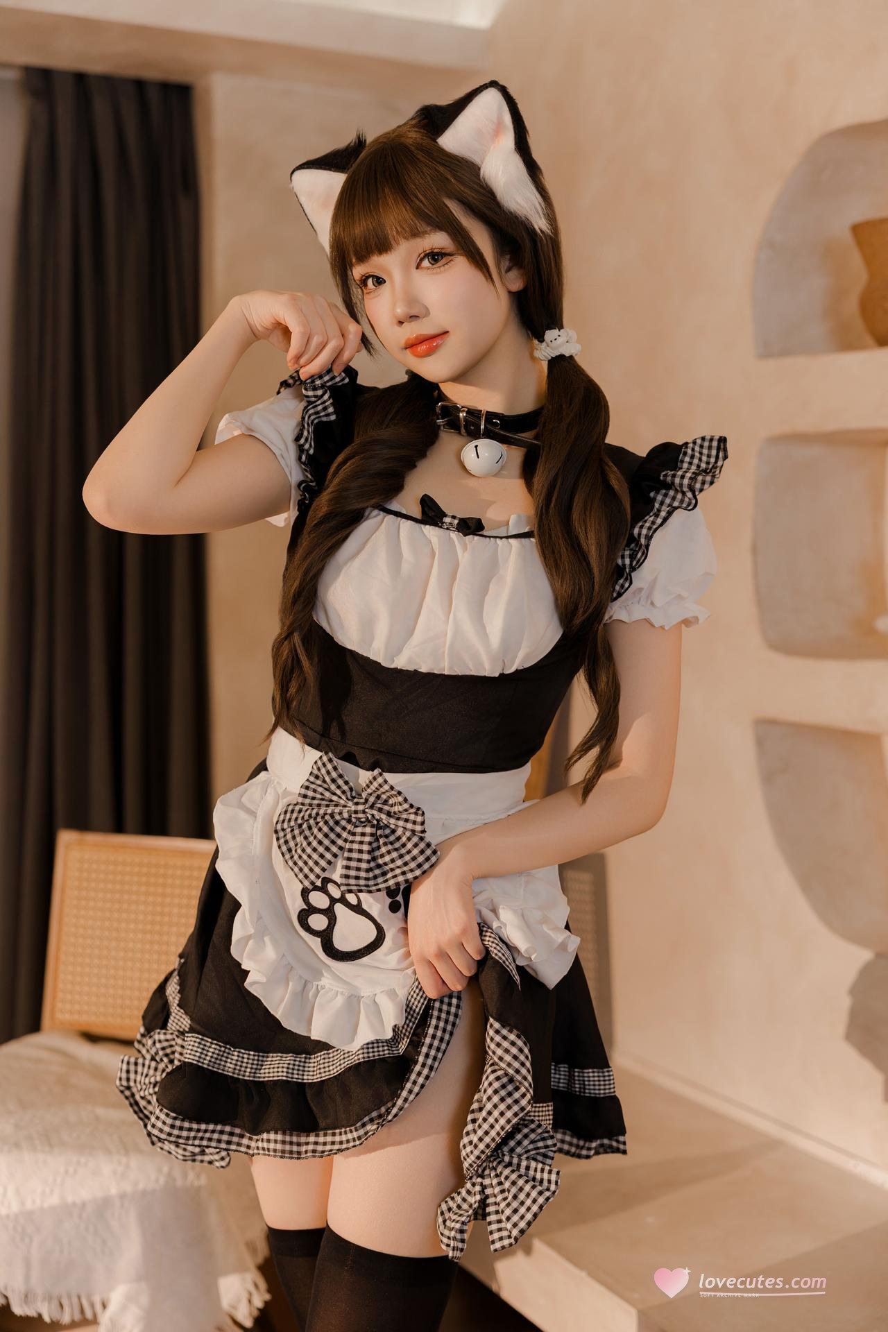[cosplay] 雪晴Astra - 猫猫妹抖：猫耳女仆黑丝美腿 77P1V