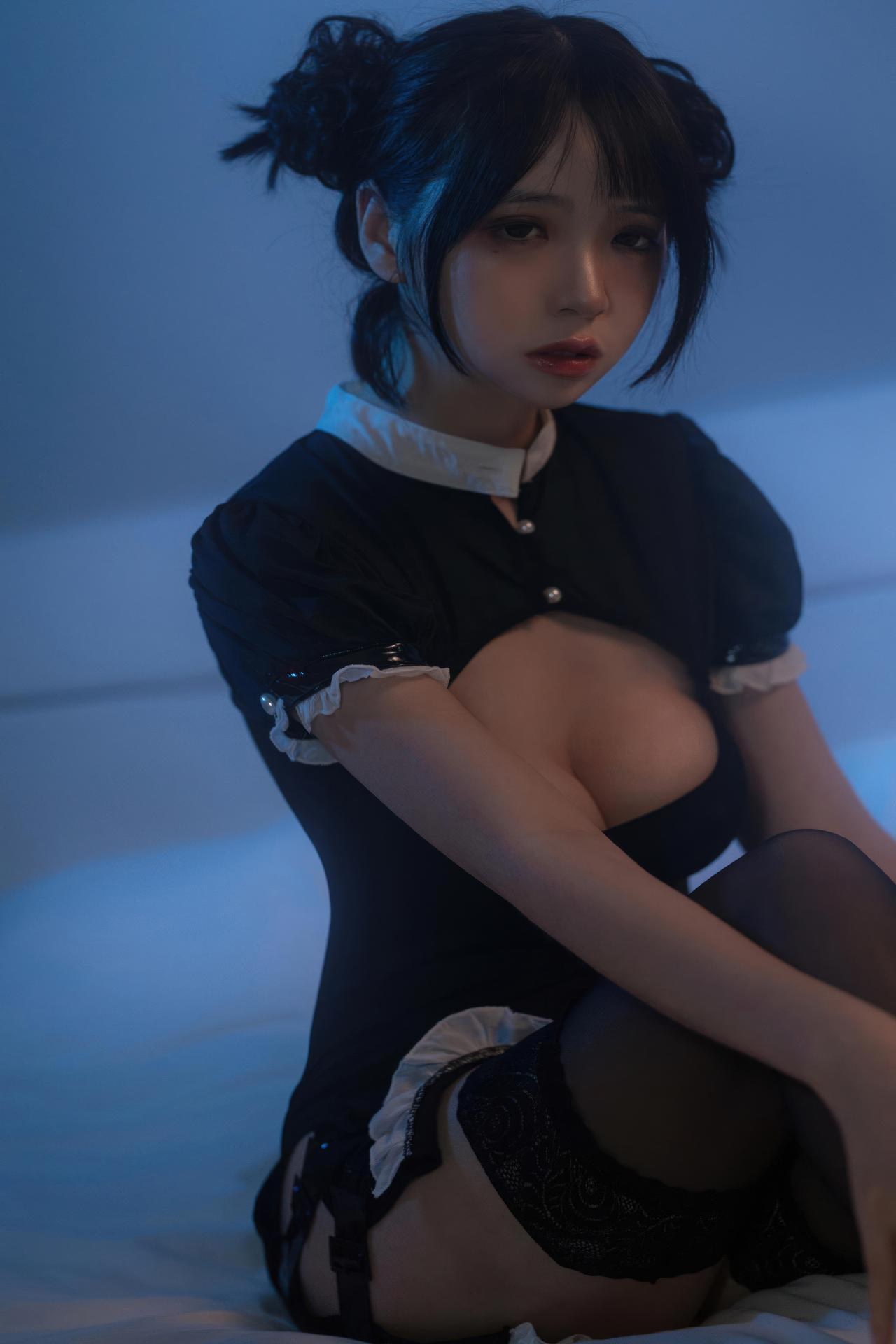 [Photos] Fengmao SS - Black Nurse: Uniform-Themed Indoor Photo Set 40P