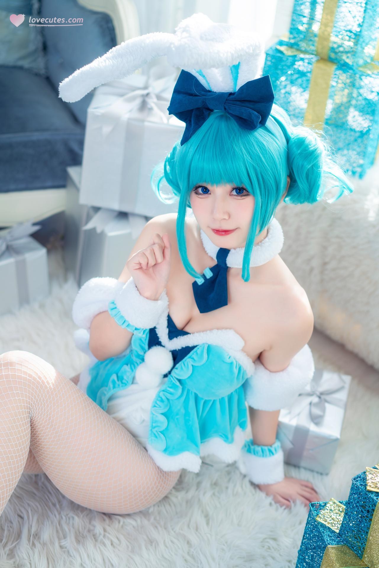[cosplay] 猫大人 - 初音未来白兔：兔女郎主题角色写真 24P