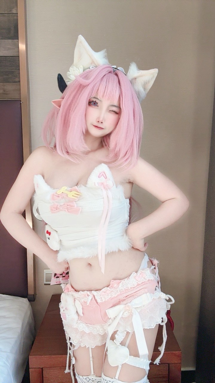 [cosplay] 香草奶喵 - 爱莉希雅女仆：角色主题写真视频合集 93P29V