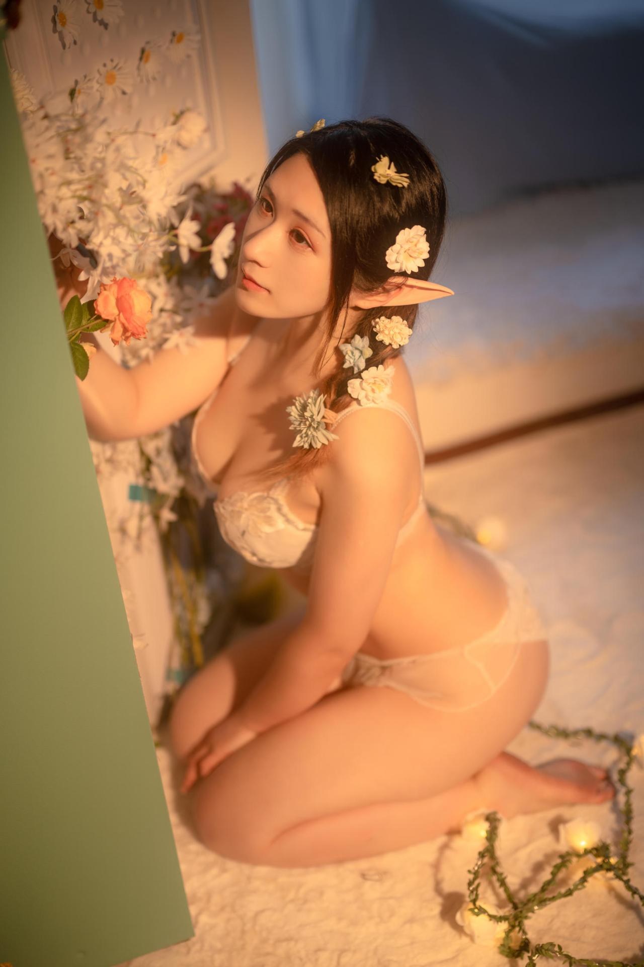 Zaya秋繁花花系私房写真 40P