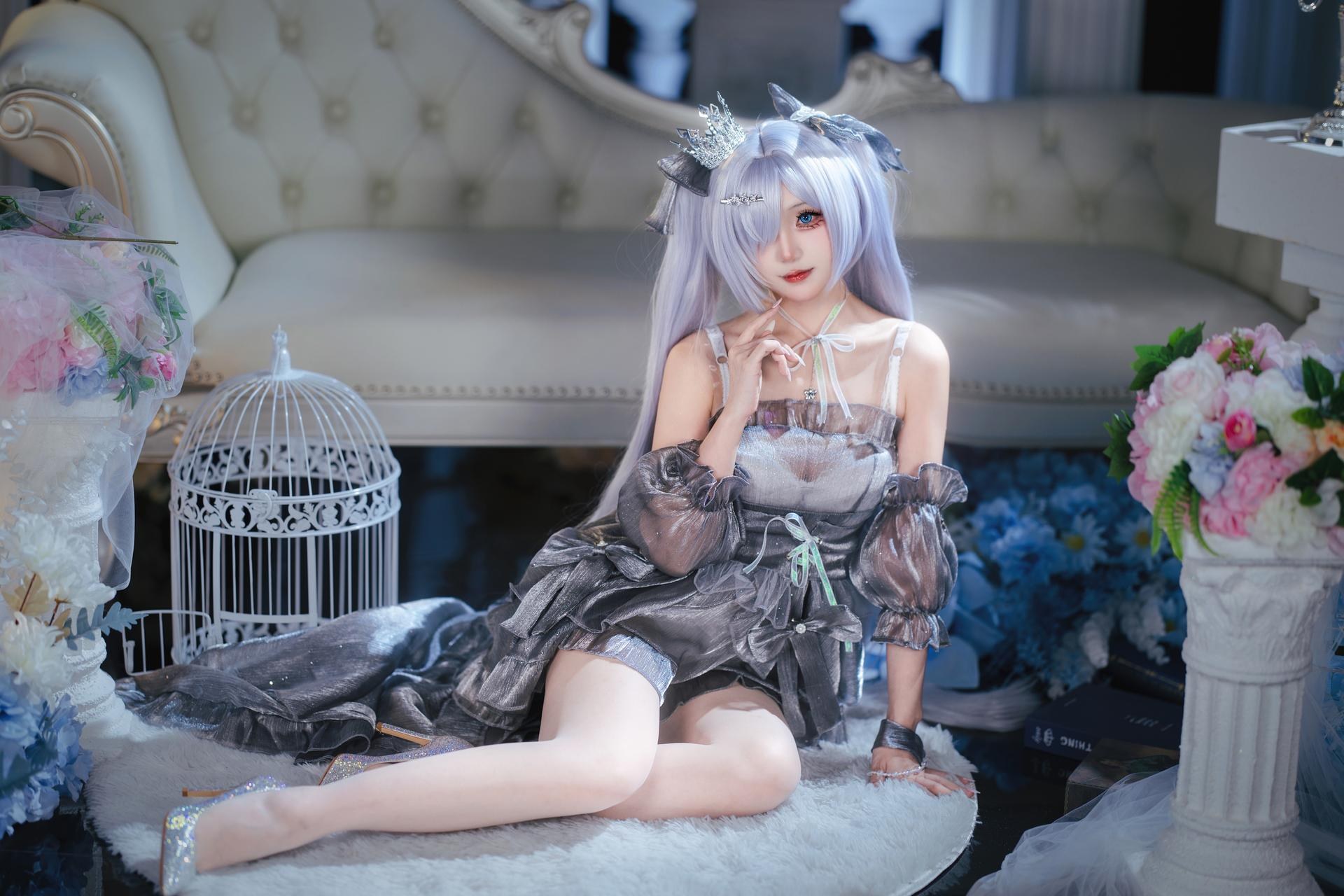 [cosplay] Shi Suqingya - Nikke Cinderella silver battle suit cosplay 写真セット 16P