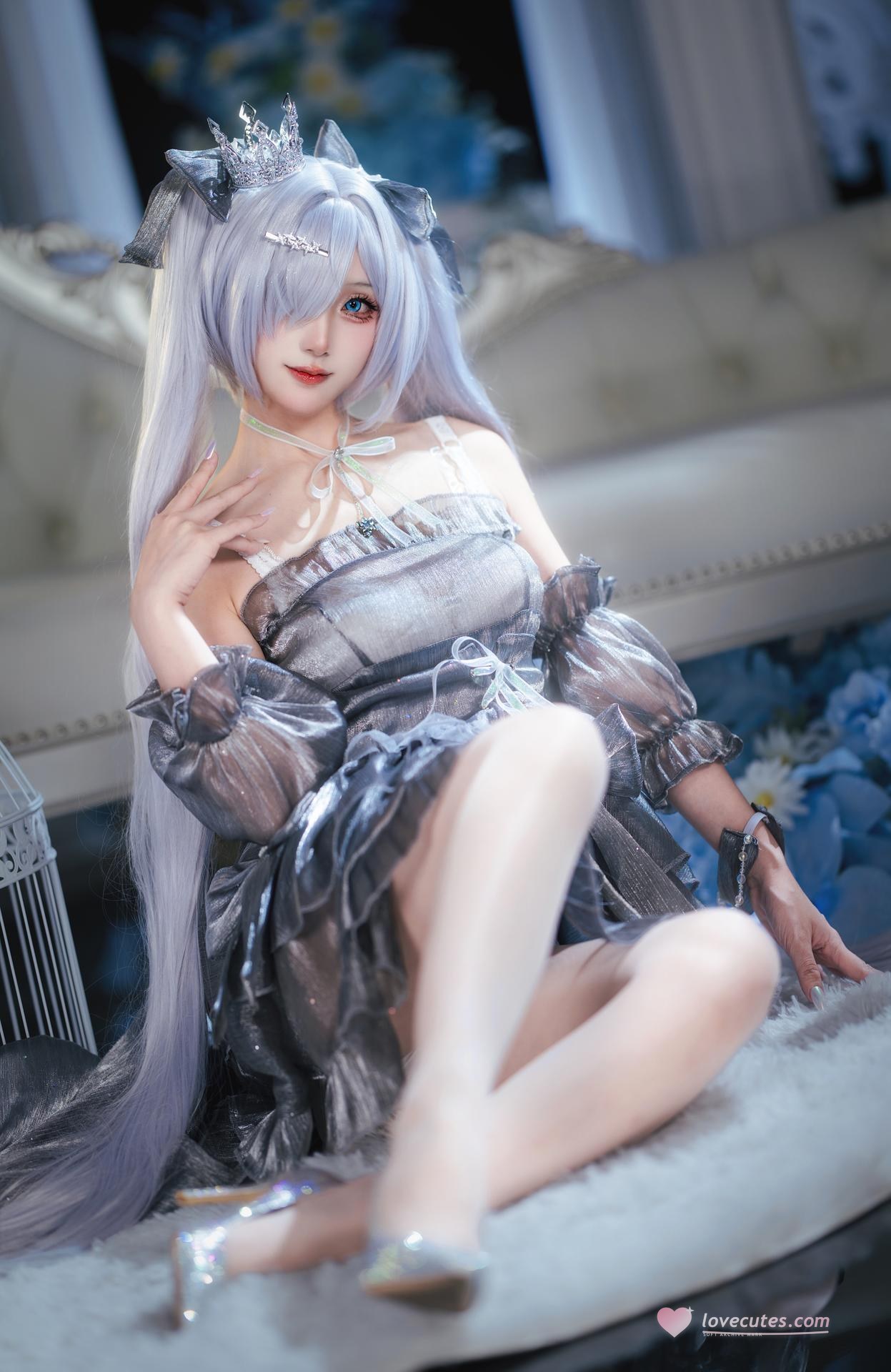 [cosplay] Shi Suqingya - Nikke Cinderella silver battle suit cosplay 写真セット 16P