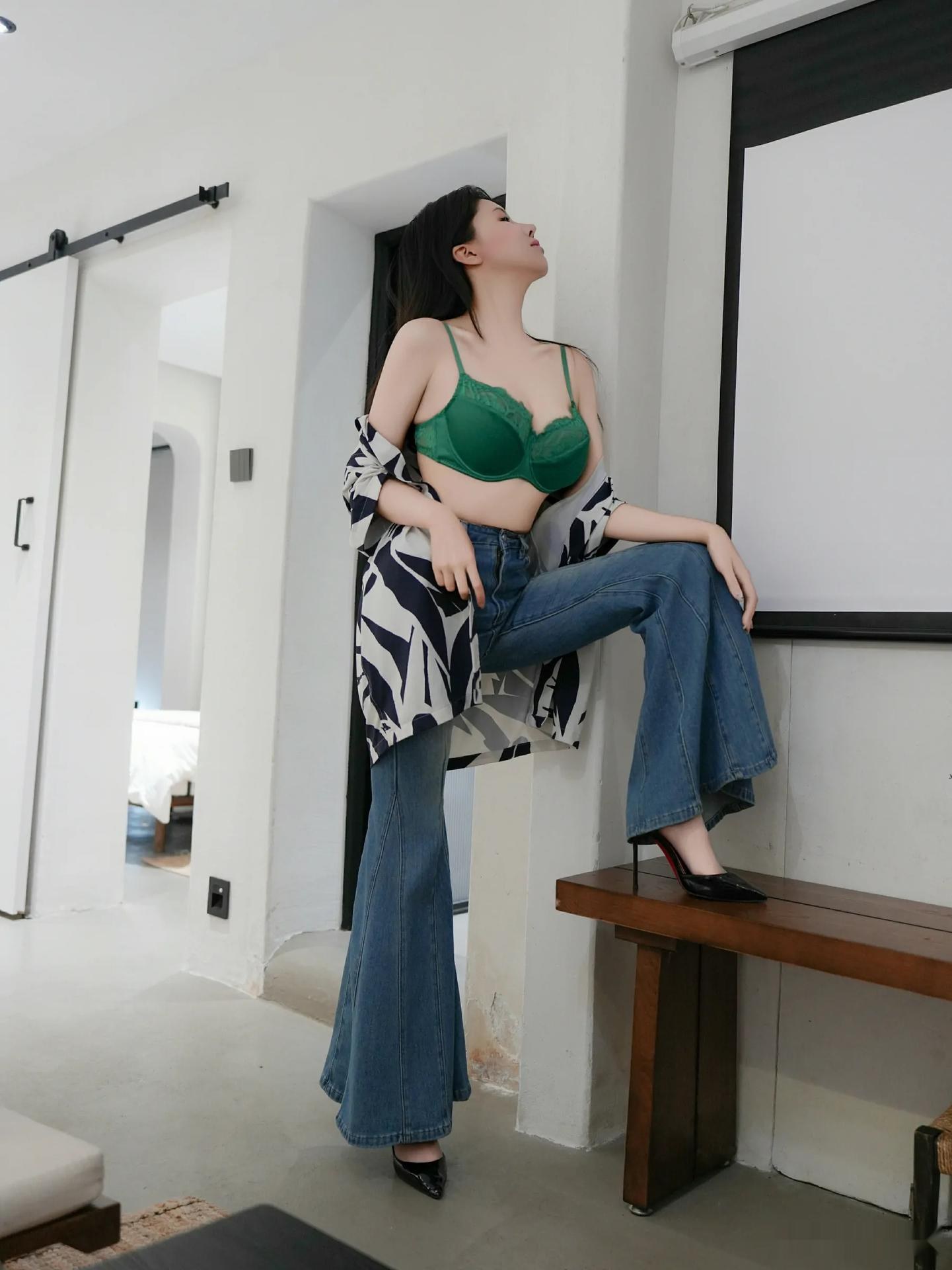 [model photo set] Yuan Yuan - green lingerie denim shorts model set 사진 세트 87P