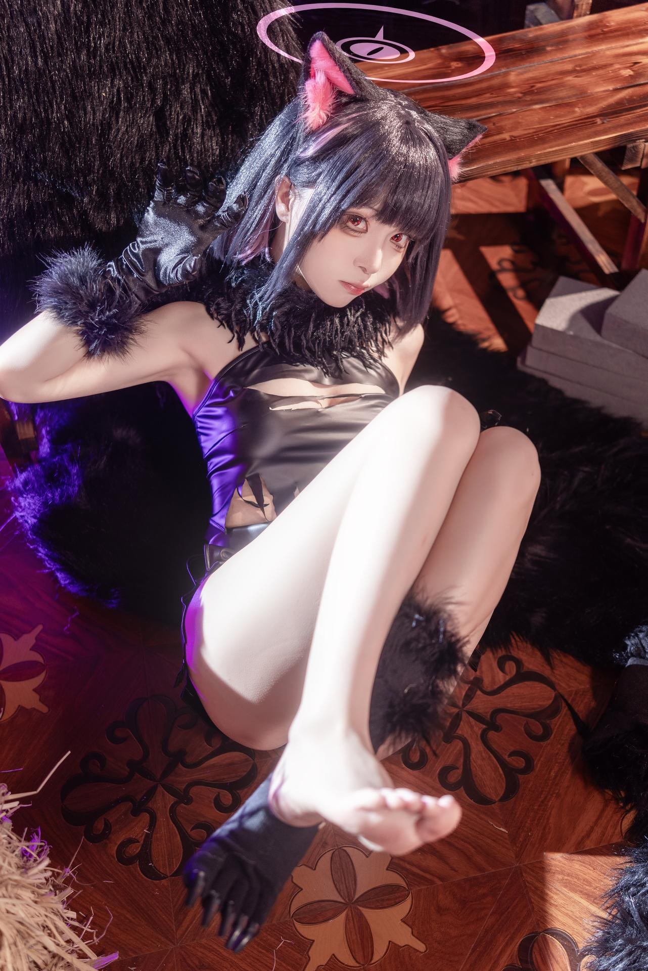 [cosplay] Shiliangyu - Blue Archive Kazusa Halloween cat-ear cosplay 사진 세트 34P
