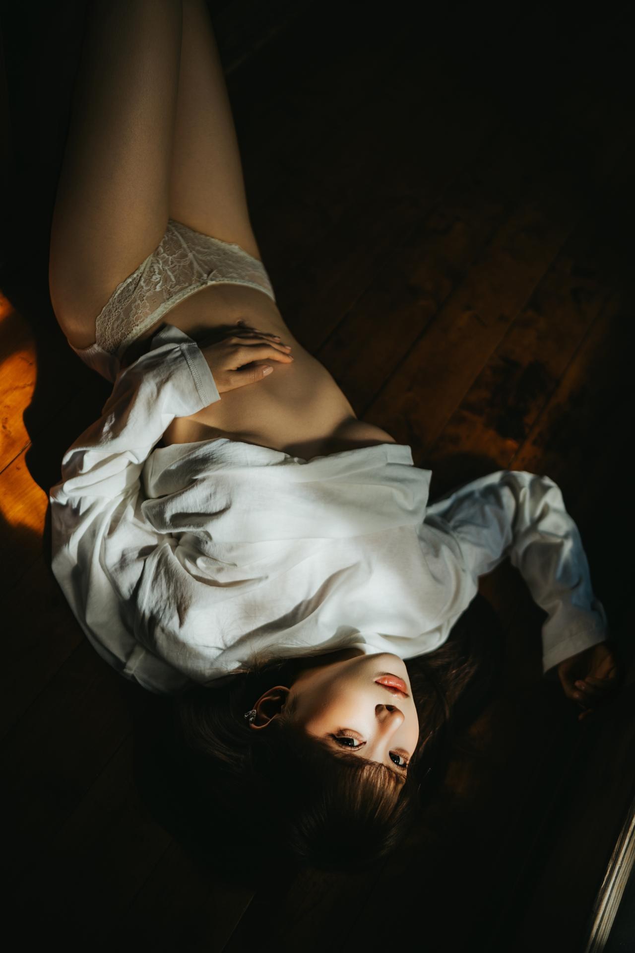 [私房] 蠢沫沫 - 牛奶主题私房：白色内衣甜美写真 22P