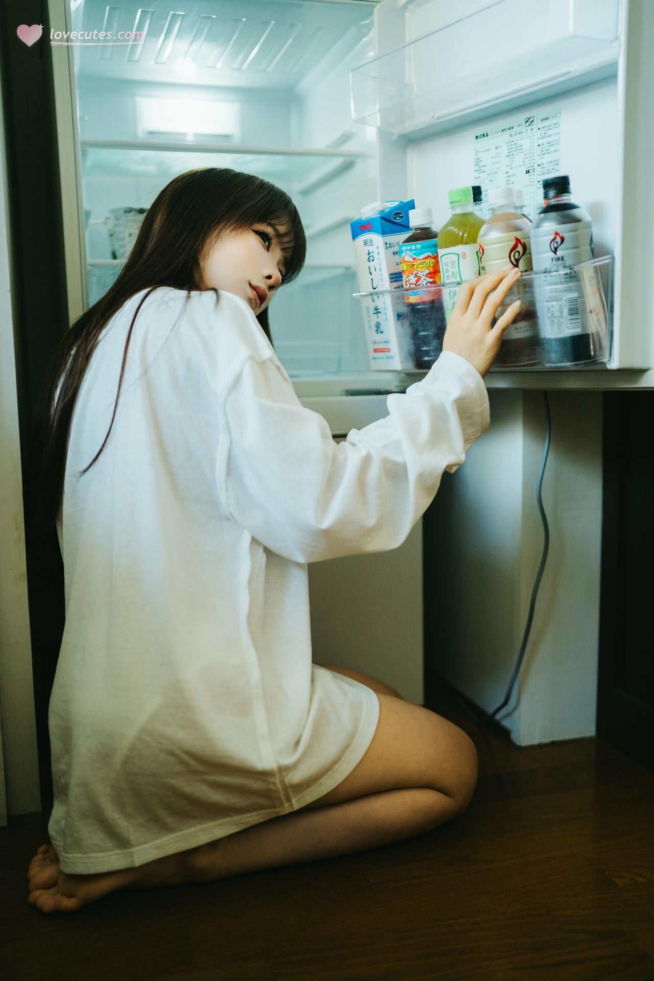 [私房] 蠢沫沫 - 牛奶主题私房：白色内衣甜美写真 22P