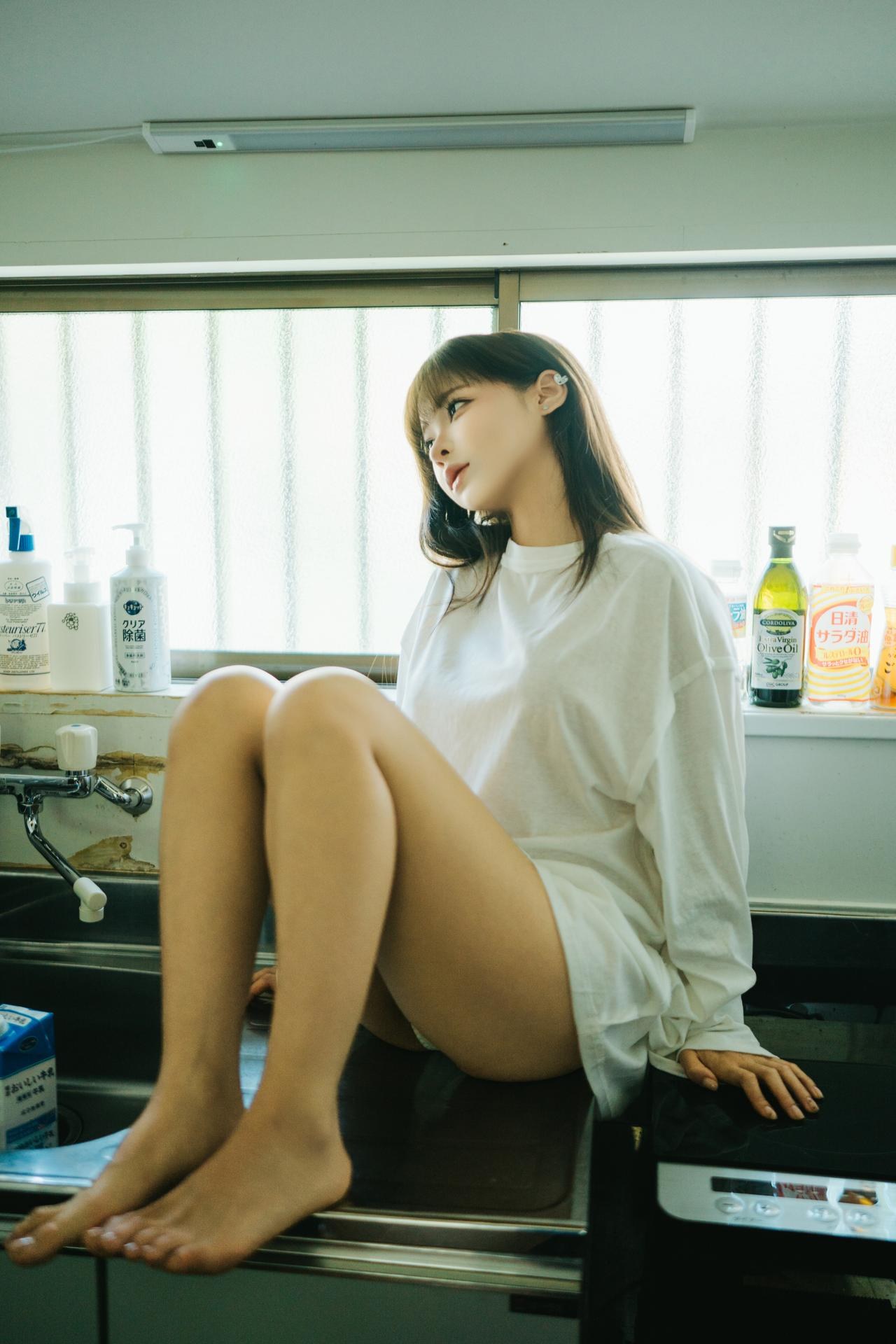 [私房] 蠢沫沫 - 牛奶主题私房：白色内衣甜美写真 22P