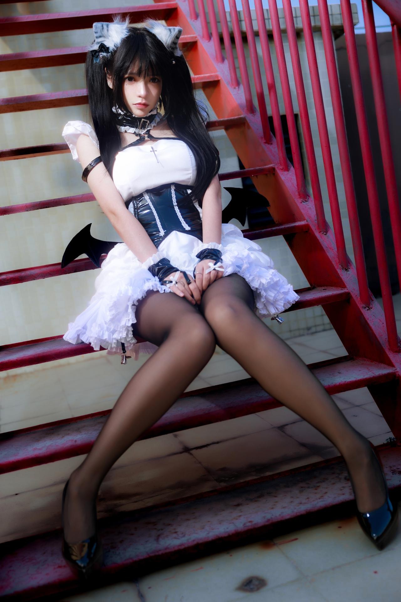 [Photo Set] Fengmao ss bộ ảnh maid, black stockings, uniform styling, leg-focused poses 40P