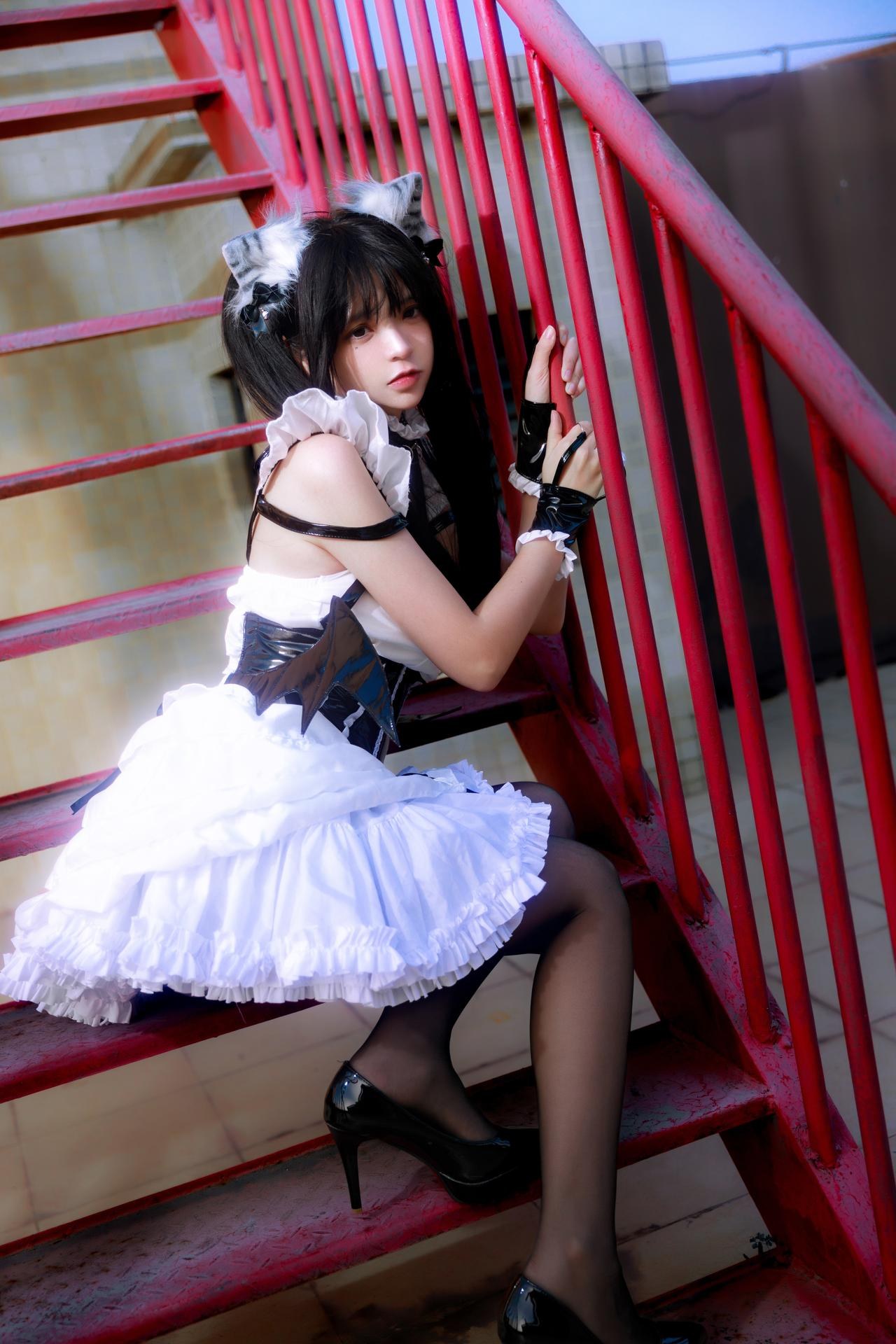 [Photo Set] Fengmao ss bộ ảnh maid, black stockings, uniform styling, leg-focused poses 40P