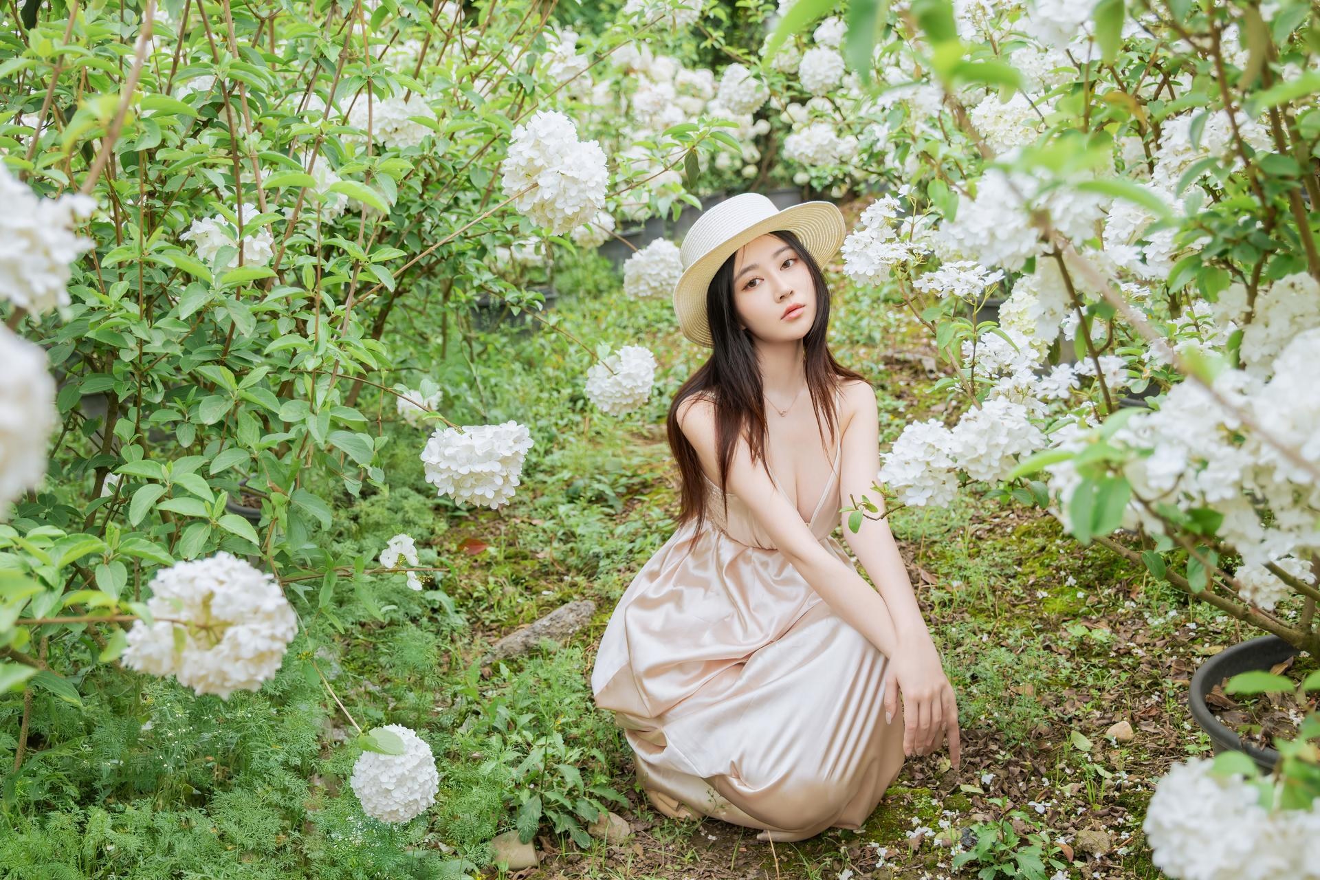 [Photo Set] Nnian bộ ảnh outdoor shoot, leg-focused poses 82P