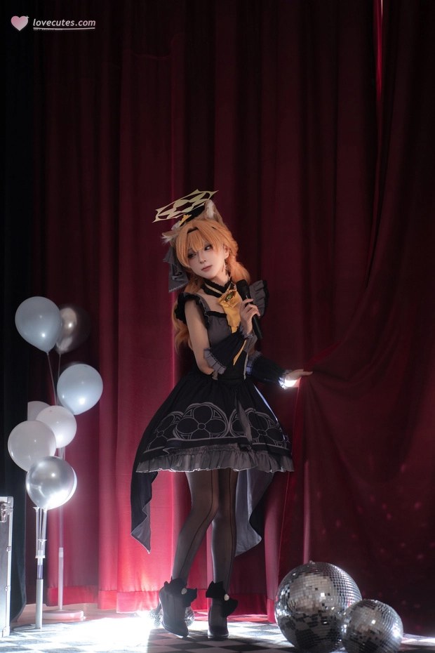[Cosplay] Vector Fish bộ ảnh cosplay, black stockings, leg-focused poses 40P
