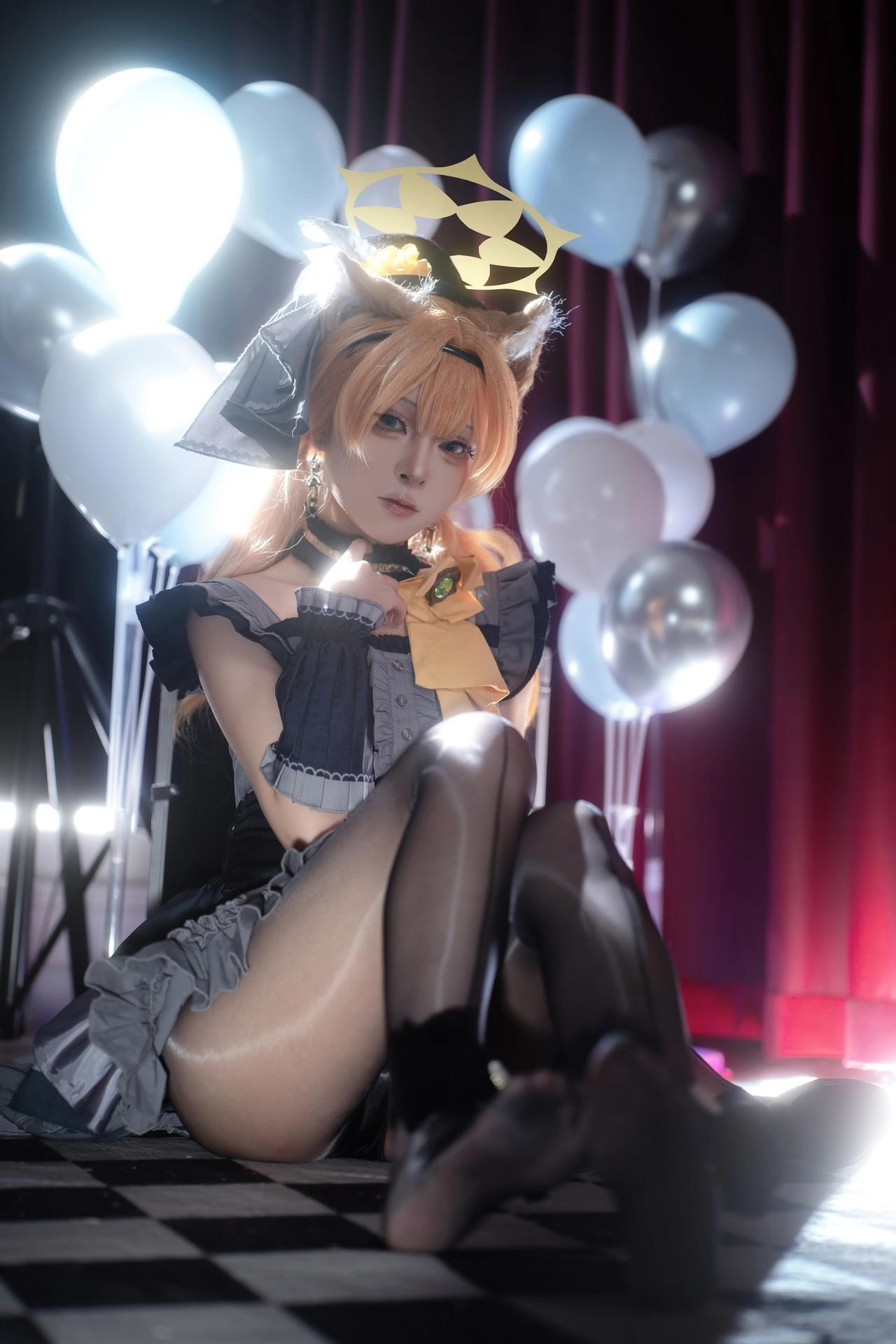[Cosplay] Vector Fish bộ ảnh cosplay, black stockings, leg-focused poses 40P