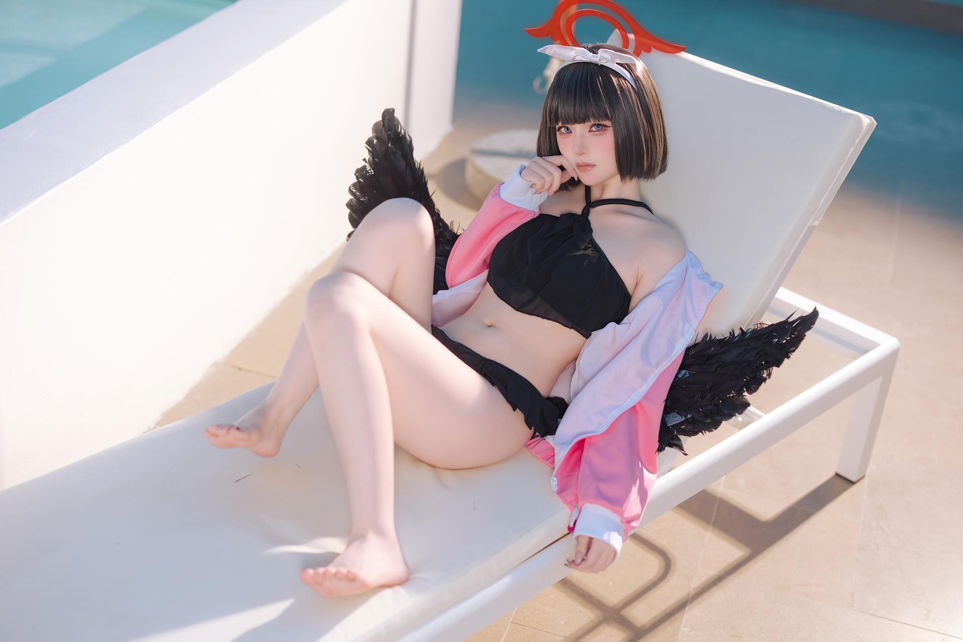 [Cosplay] Yuyu โฟโต้เซ็ต cosplay, swimsuit, bikini, leg-focused poses 30P