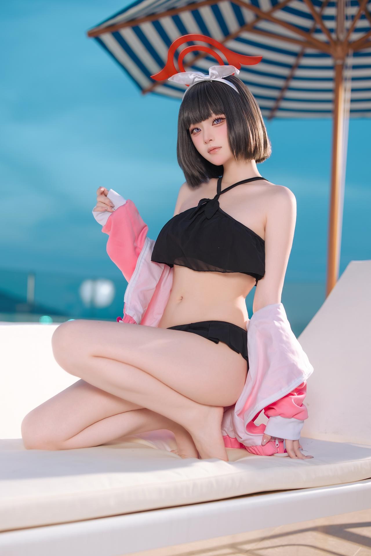 [Cosplay] Yuyu โฟโต้เซ็ต cosplay, swimsuit, bikini, leg-focused poses 30P
