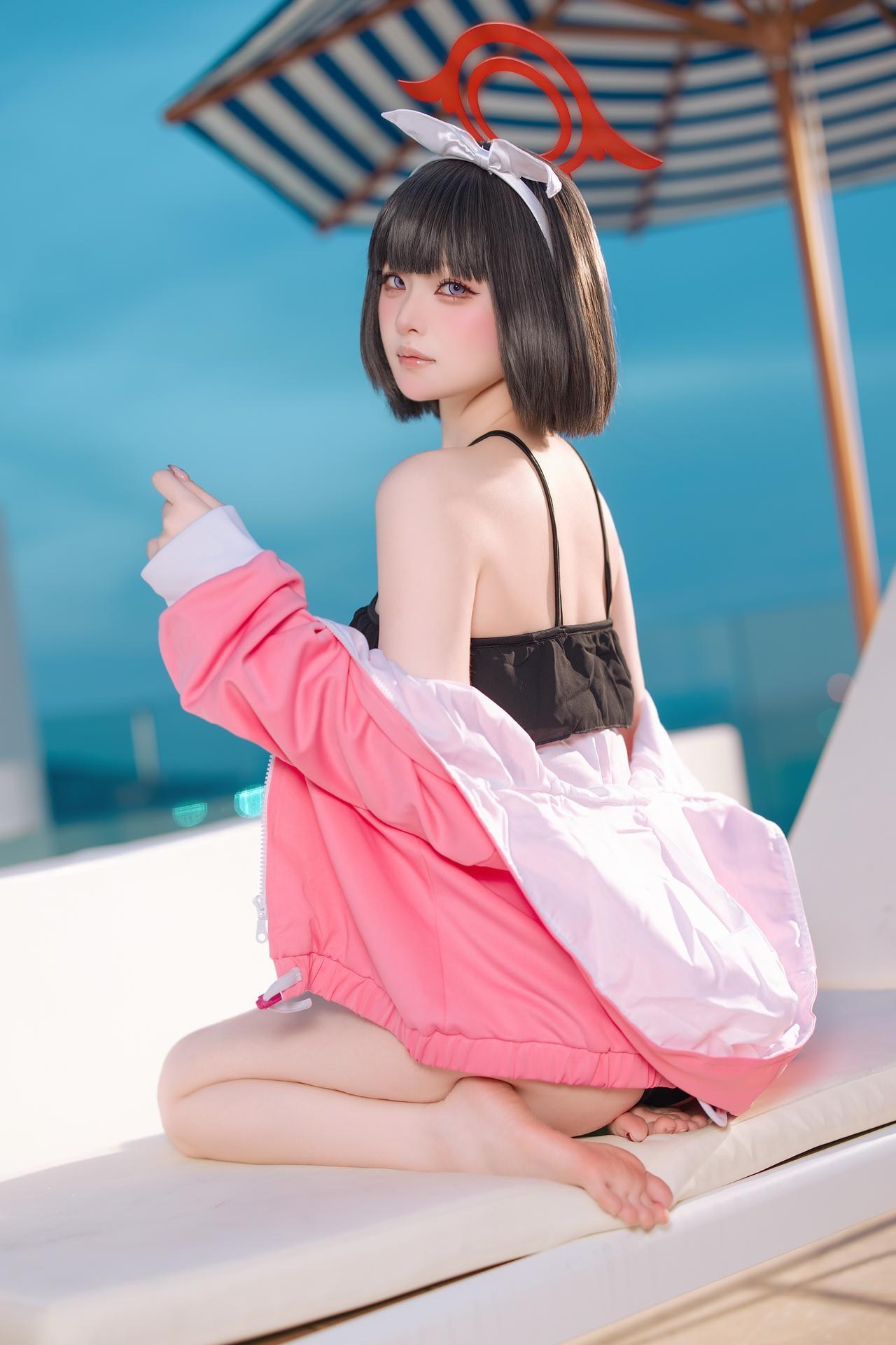 [Cosplay] Yuyu โฟโต้เซ็ต cosplay, swimsuit, bikini, leg-focused poses 30P