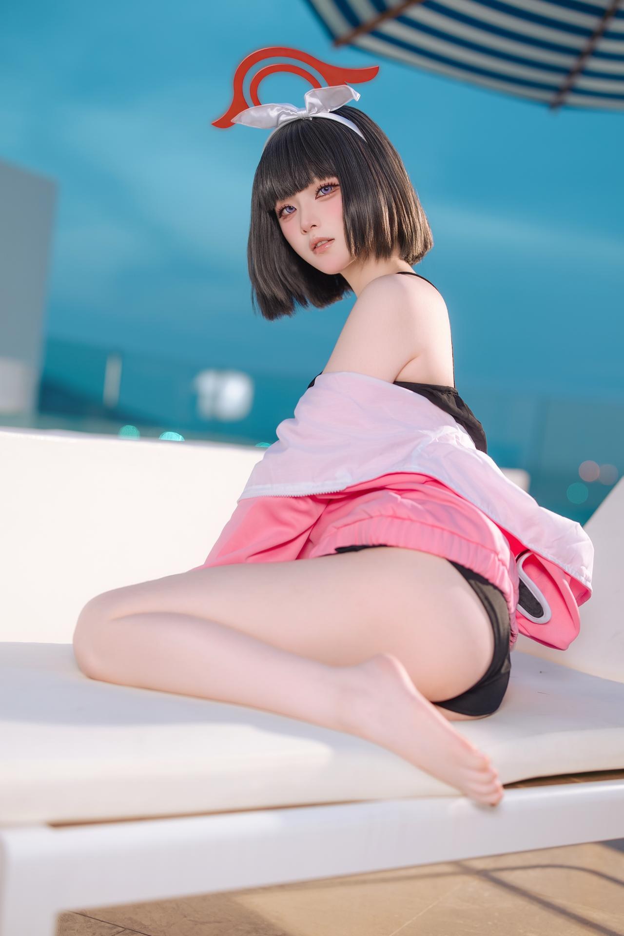 [Cosplay] Yuyu โฟโต้เซ็ต cosplay, swimsuit, bikini, leg-focused poses 30P