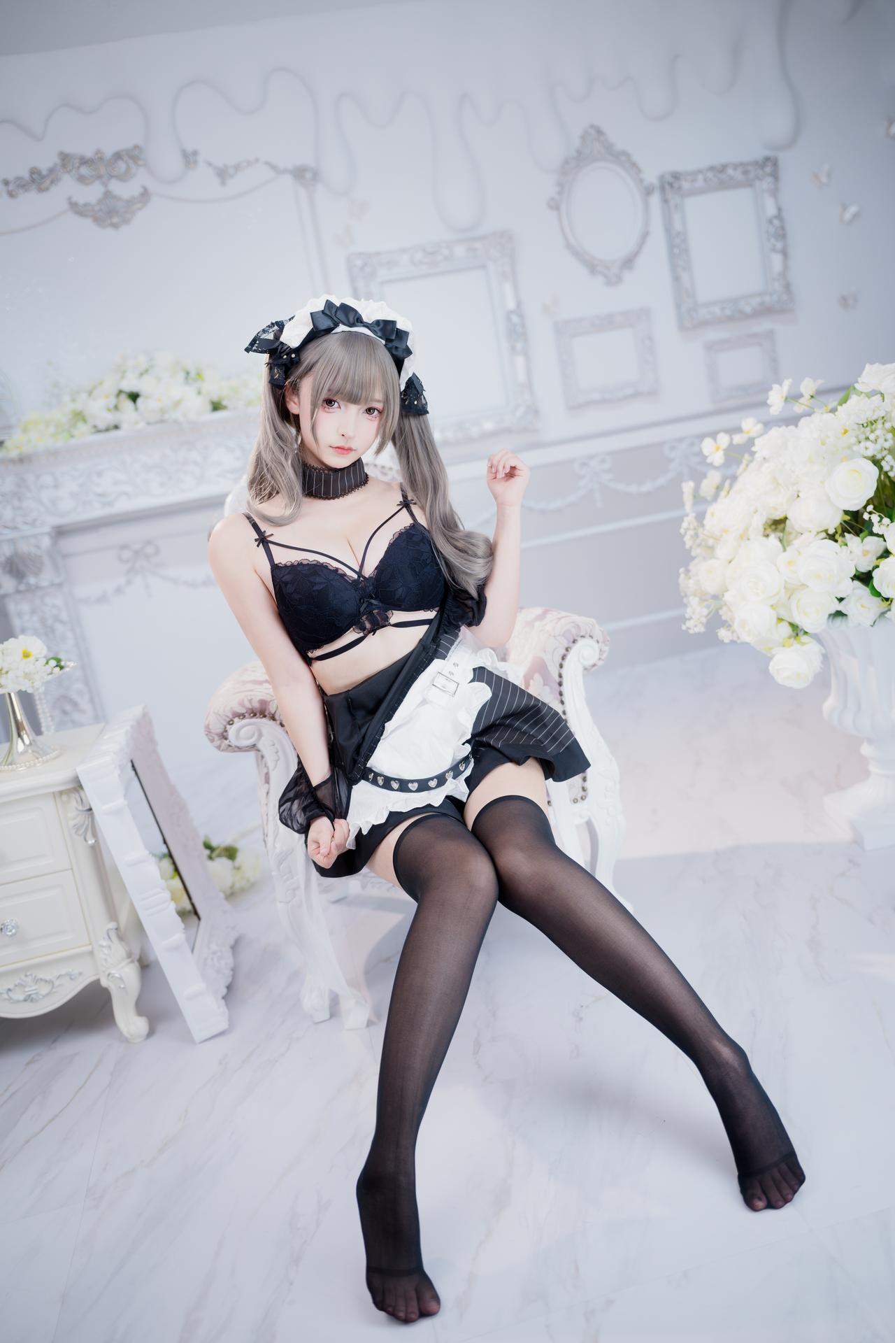 [私房] フォトセット 神楽坂真冬 - 妄想女仆 黑白女仆情趣 黑丝美腿视频 75P2V