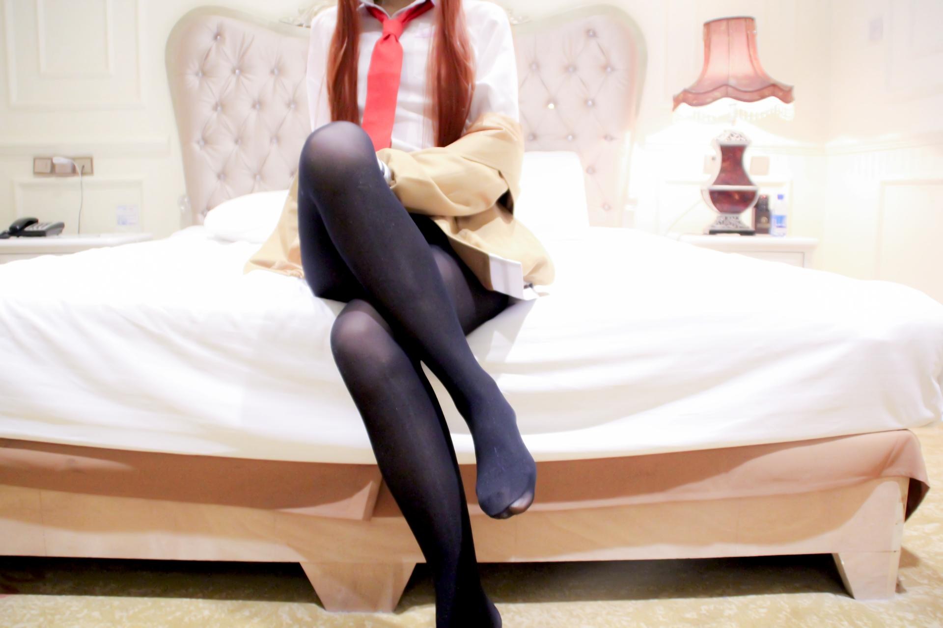 [cosplay] 少女映畫 - 牧瀨紅莉栖：黑絲學生裝翹臀大尺度角色還原 65P