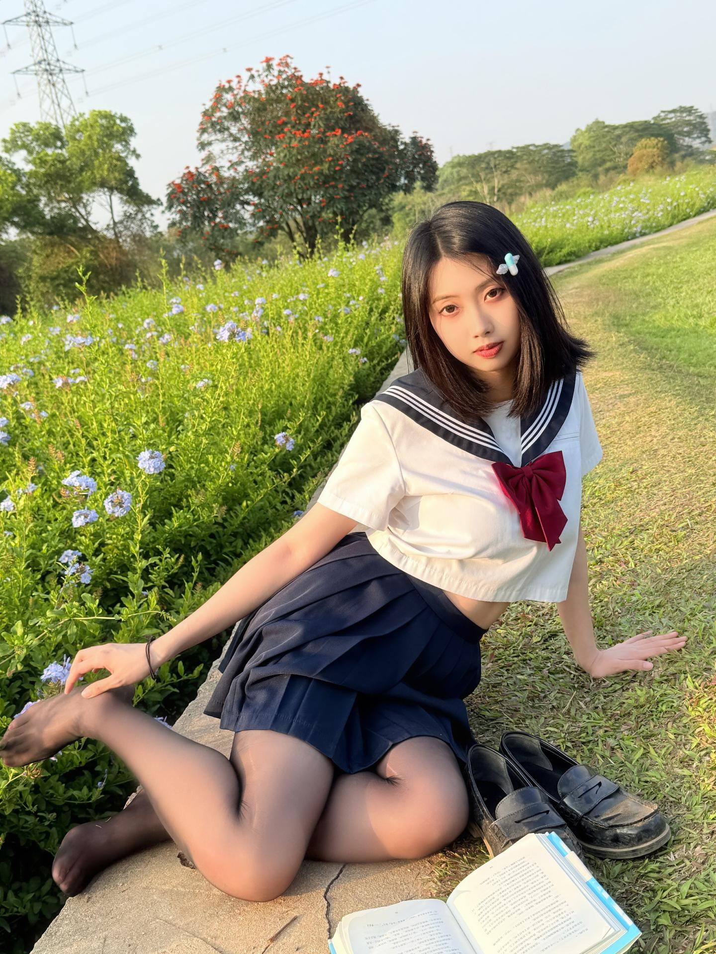 [写真] 七只红豆 - 蓝花JK：JK制服蓝色花纹 39P