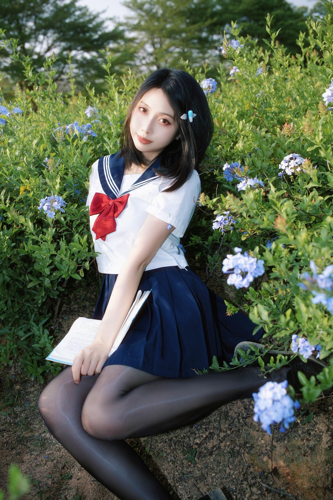 [写真] 七只红豆 - 蓝花JK：JK制服蓝色花纹 39P
