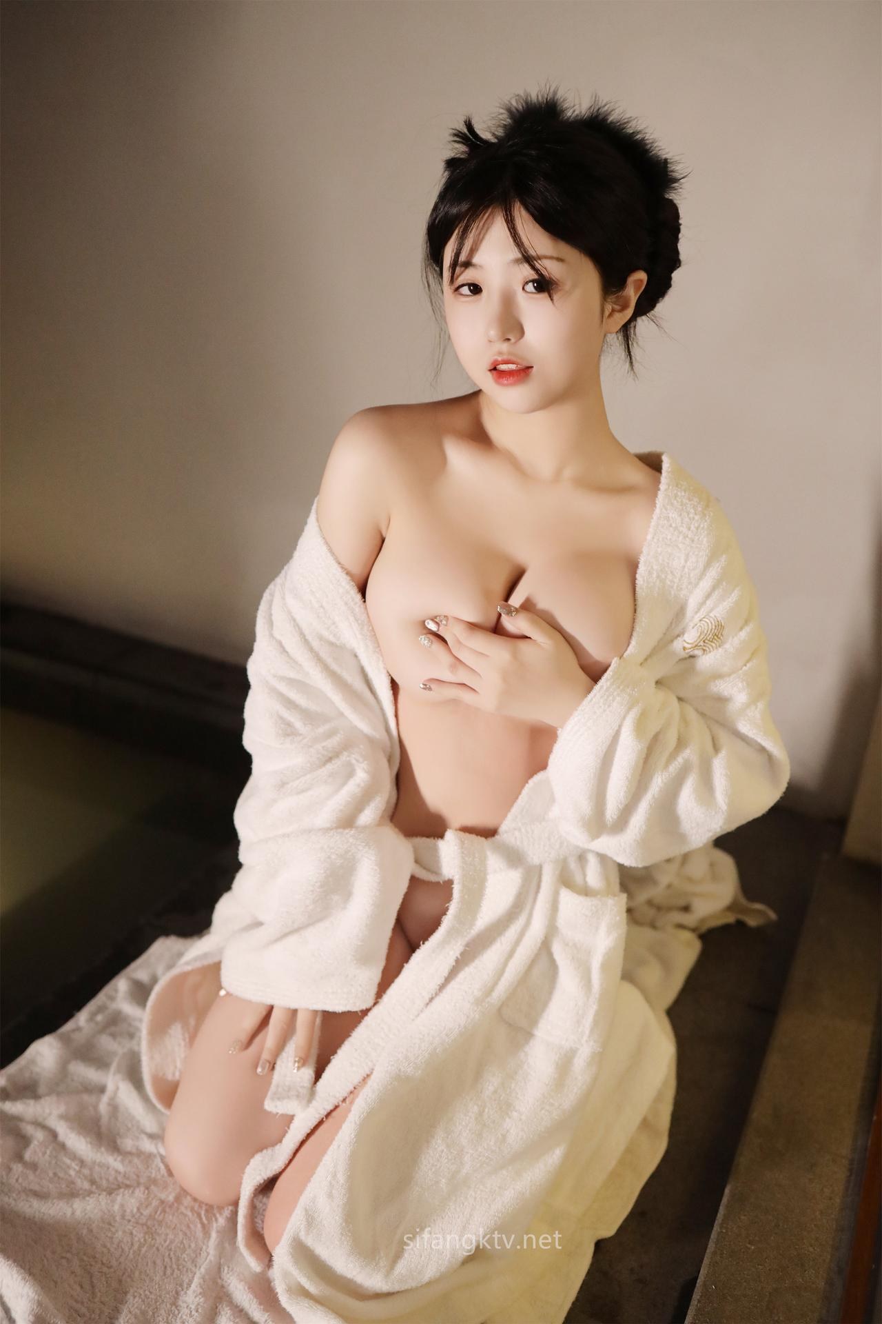 [Model] Chen Xiaohua - XR Unc3n Xiuren R18 Spa Massage Model Photo Set 71P1V