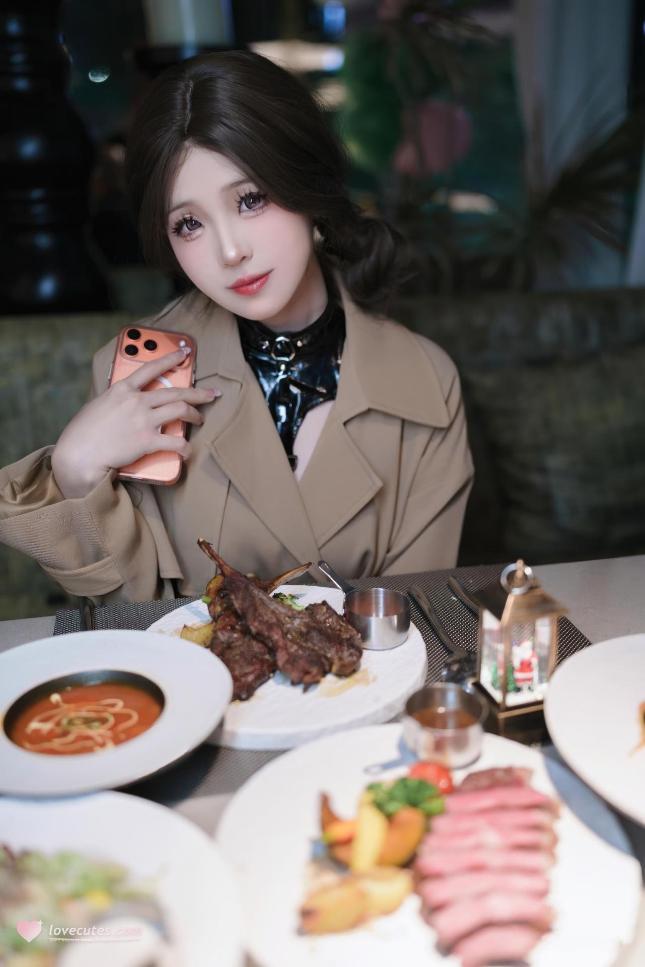 [私房] miko酱ww - 约会日：约会写真甜美私房美腿 43P