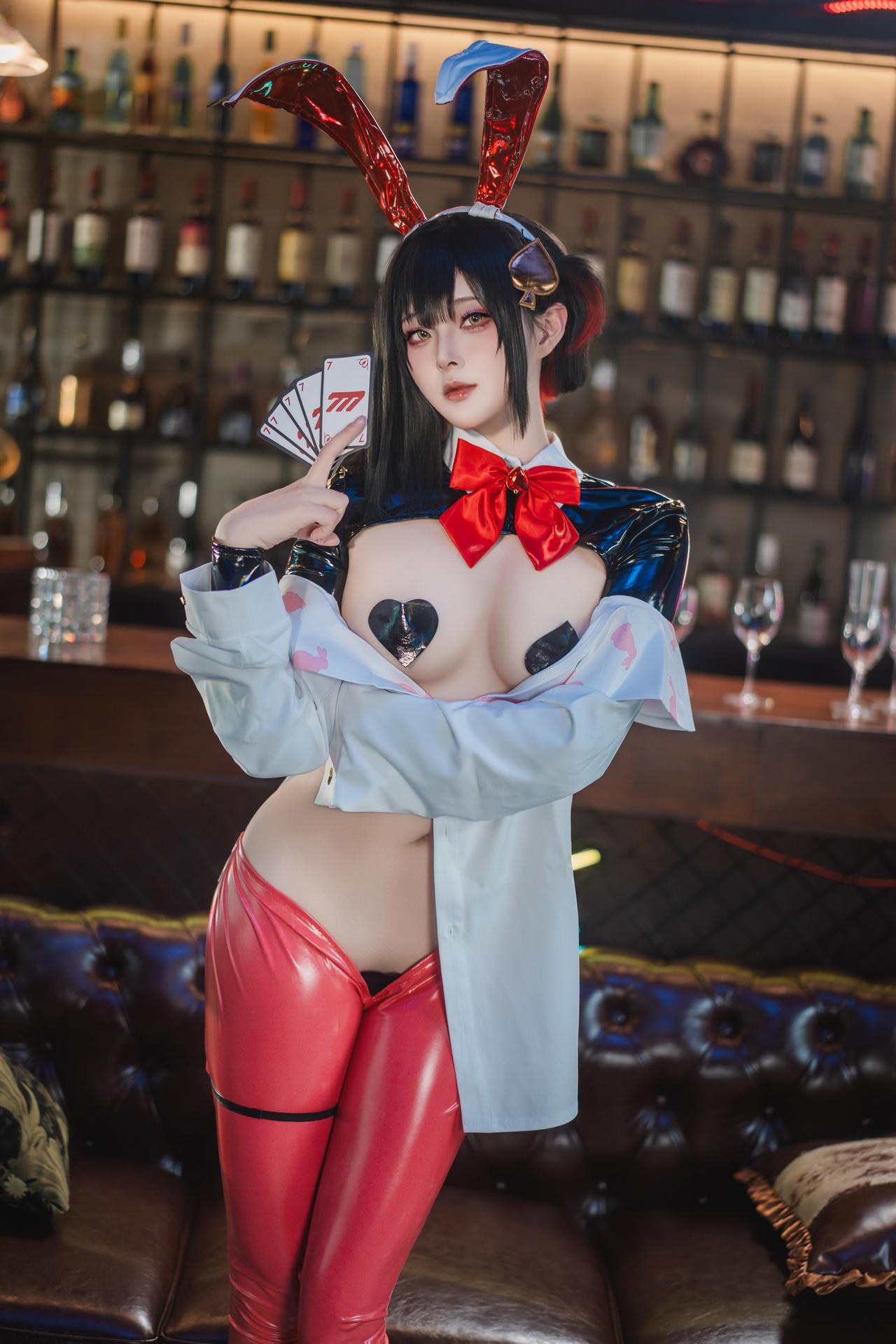 [cosplay] Natsuko夏夏子 - NIKKE 露姬·逆兔女郎：NIKKE 露姬·逆兔女郎角色还原兔女郎美腿 63P