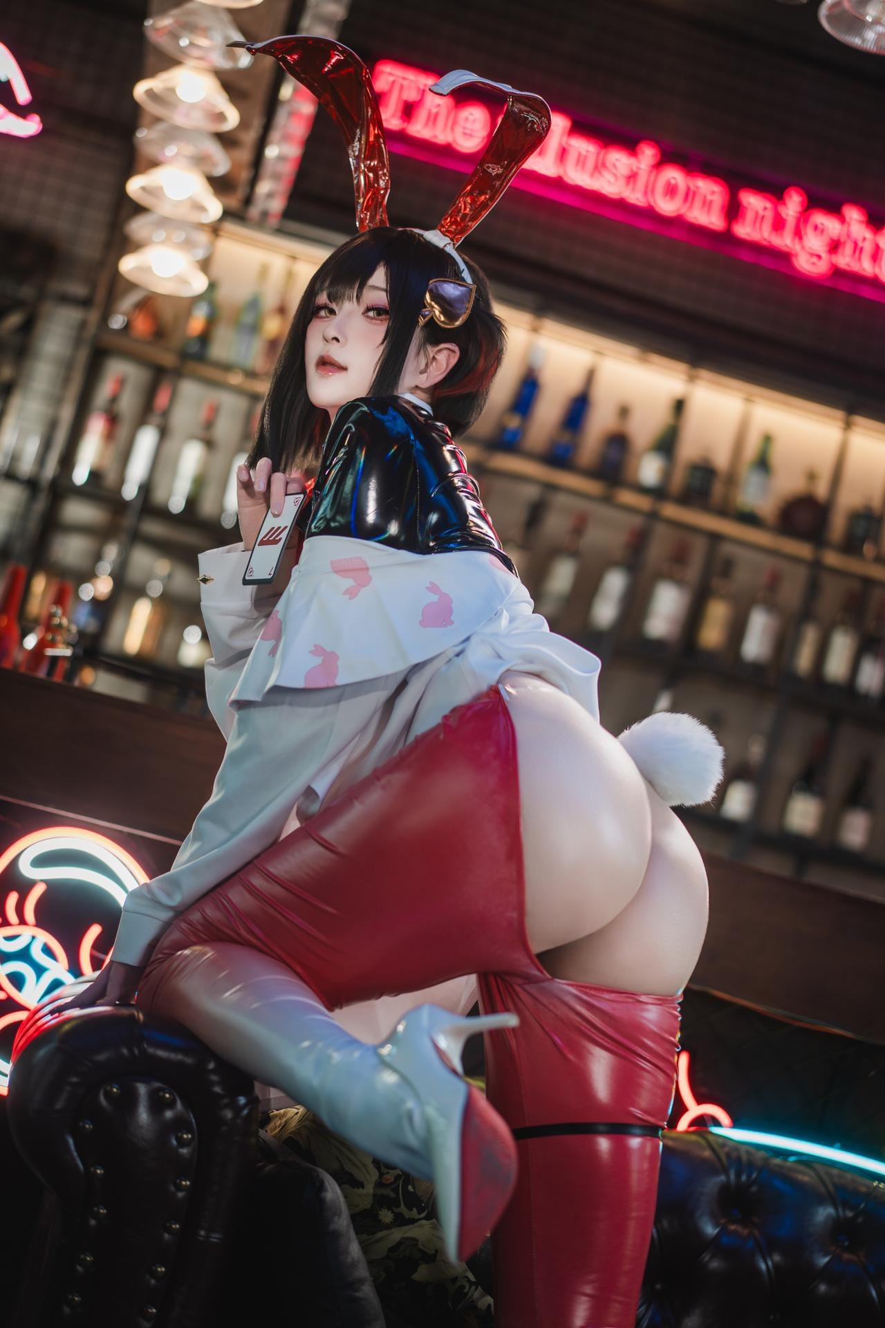 [cosplay] Natsuko夏夏子 - NIKKE 露姬·逆兔女郎：NIKKE 露姬·逆兔女郎角色还原兔女郎美腿 63P