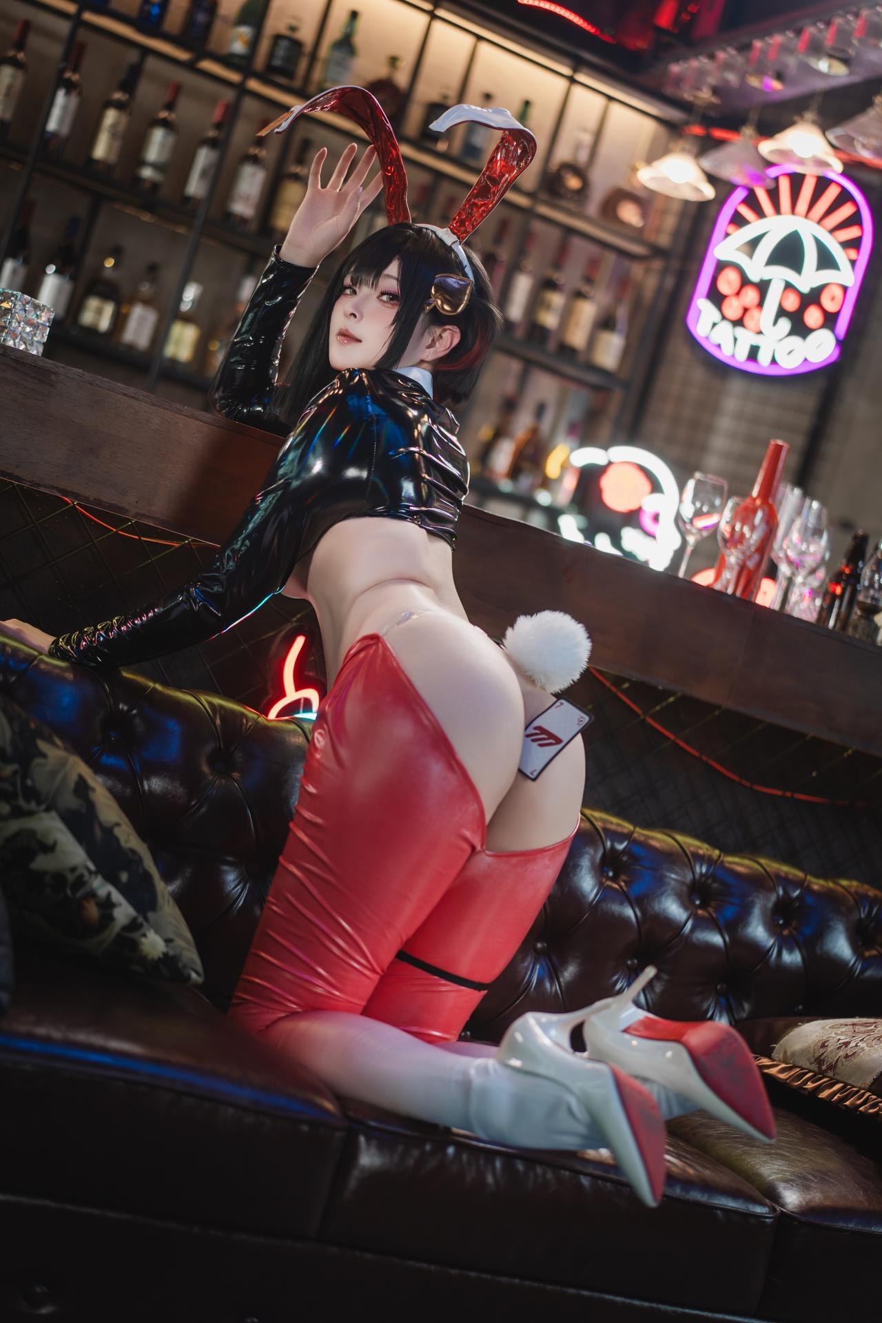 [cosplay] Natsuko夏夏子 - NIKKE 露姬·逆兔女郎：NIKKE 露姬·逆兔女郎角色还原兔女郎美腿 63P