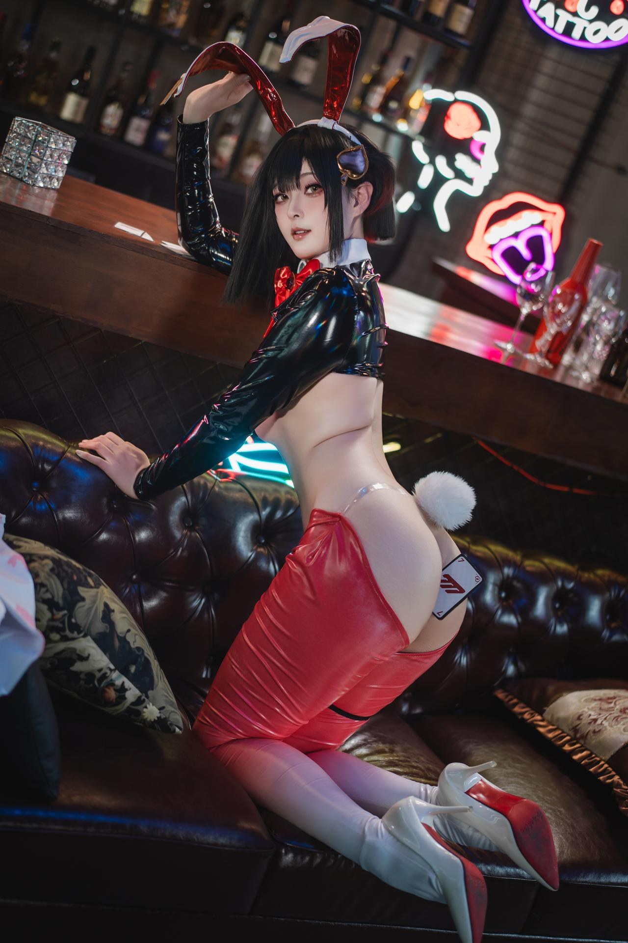 [cosplay] Natsuko夏夏子 - NIKKE 露姬·逆兔女郎：NIKKE 露姬·逆兔女郎角色还原兔女郎美腿 63P