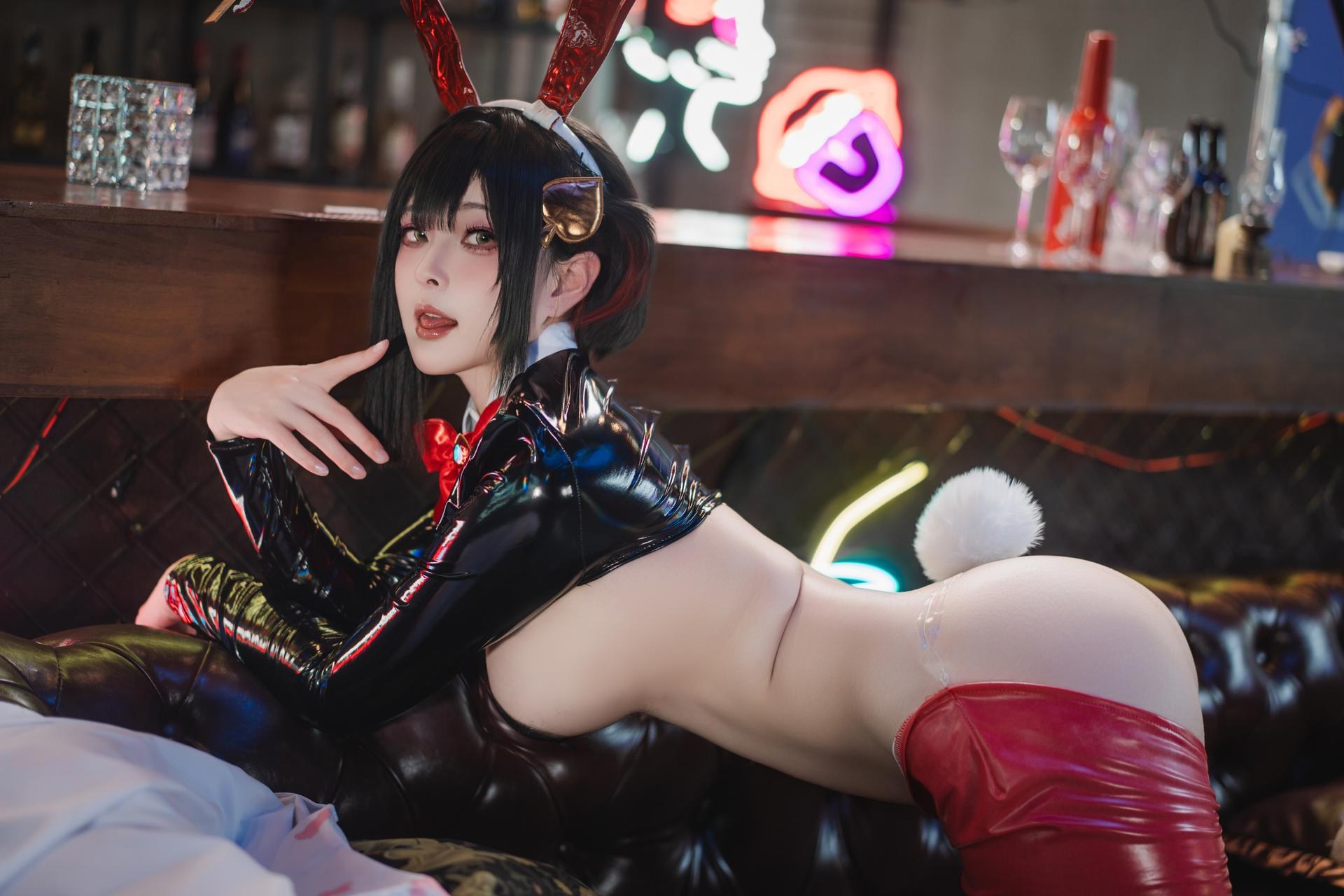 [cosplay] Natsuko夏夏子 - NIKKE 露姬·逆兔女郎：NIKKE 露姬·逆兔女郎角色还原兔女郎美腿 63P