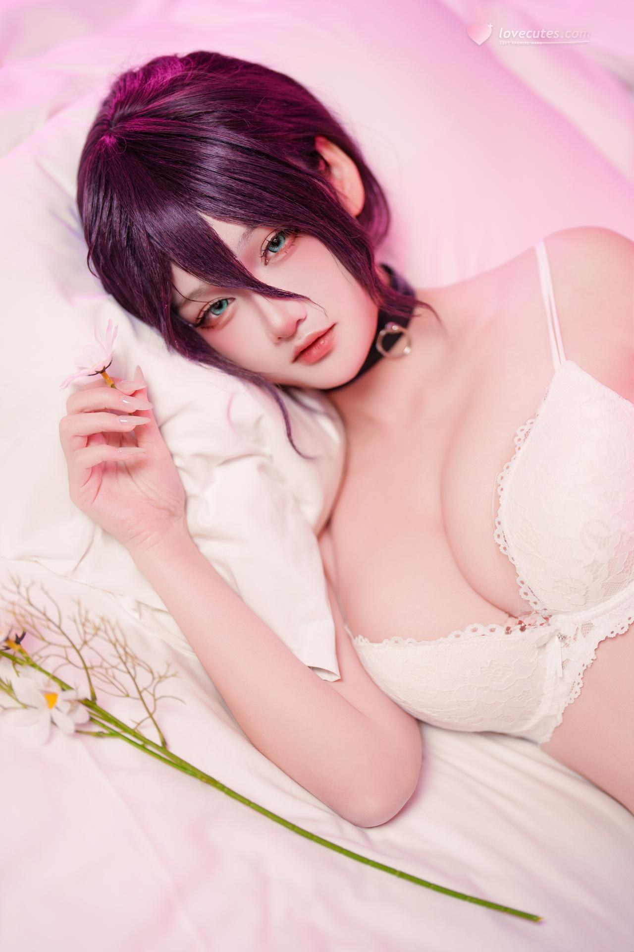 [cosplay] Xiaoyukiko小鱼 - 电锯人 蕾塞：电锯人 蕾塞角色还原美腿大尺度 32P