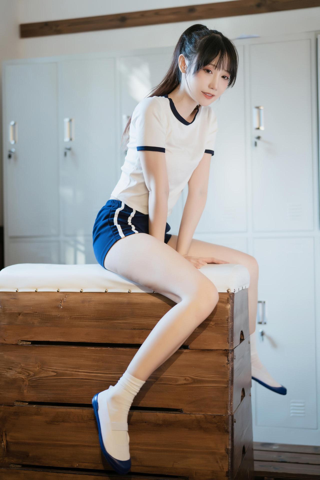 [写真] 焖焖碳 - 体操服：美腿大尺度写真 30P