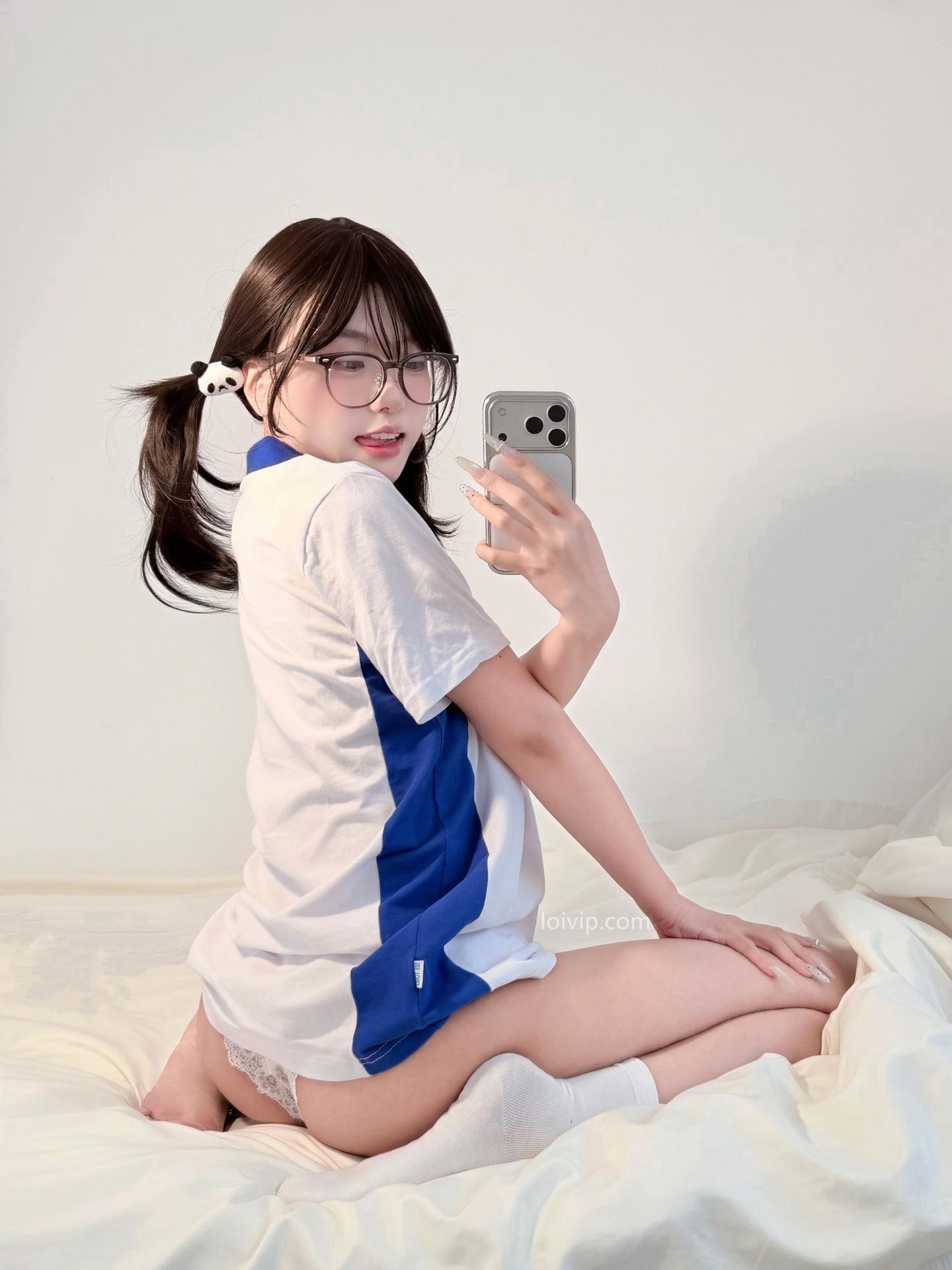 [写真] 你的真真u - 校服甜妹：JK美腿大尺度 70P2V