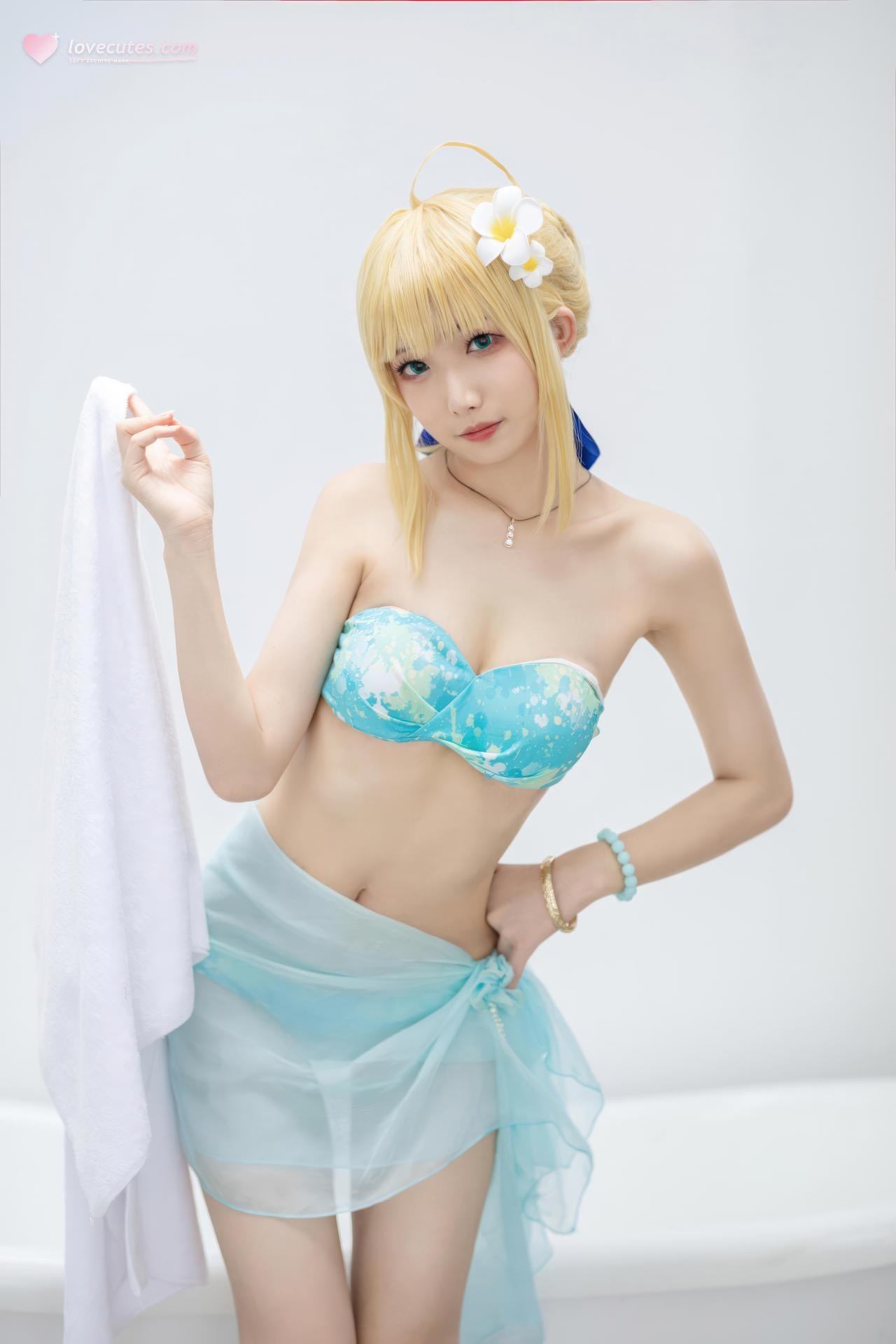 [cosplay] 封疆疆v - FGO Saber 泳装：FGO Saber 泳装角色还原美腿大尺度 49P