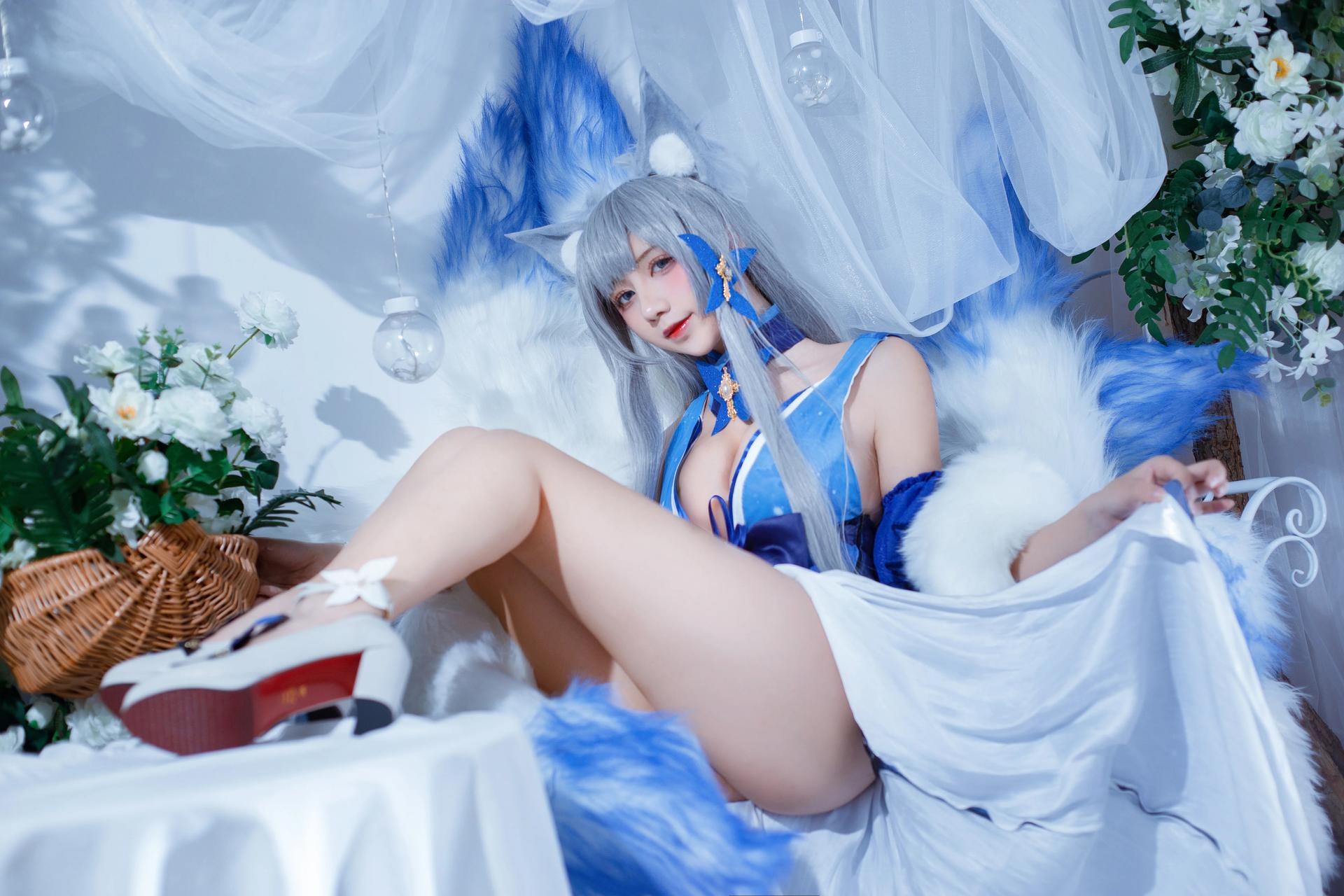 [cosplay] 九曲Jean - 碧蓝航线 信浓礼服：碧蓝航线 信浓礼服角色还原美腿大尺度 8P