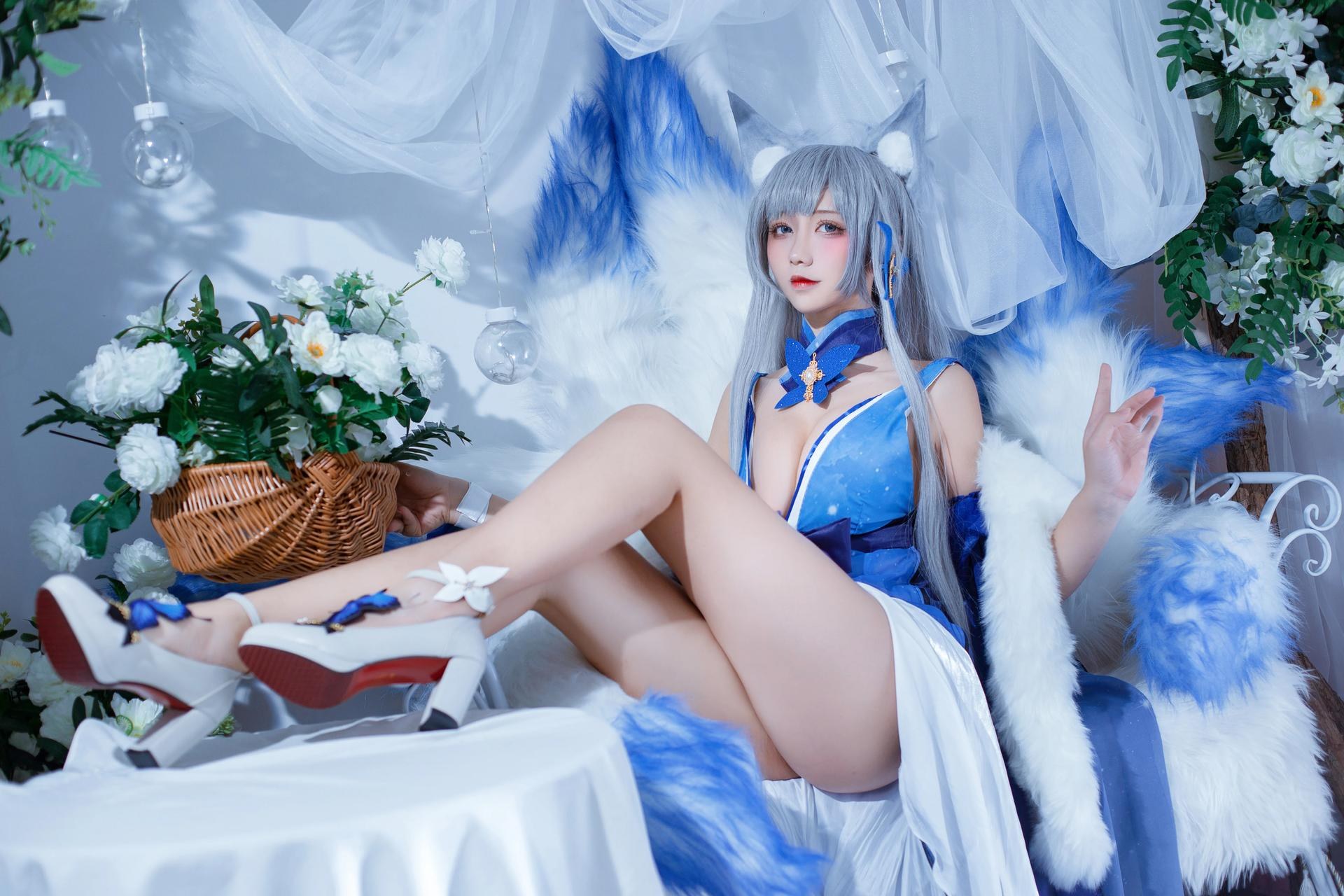 [cosplay] 九曲Jean - 碧蓝航线 信浓礼服：碧蓝航线 信浓礼服角色还原美腿大尺度 8P