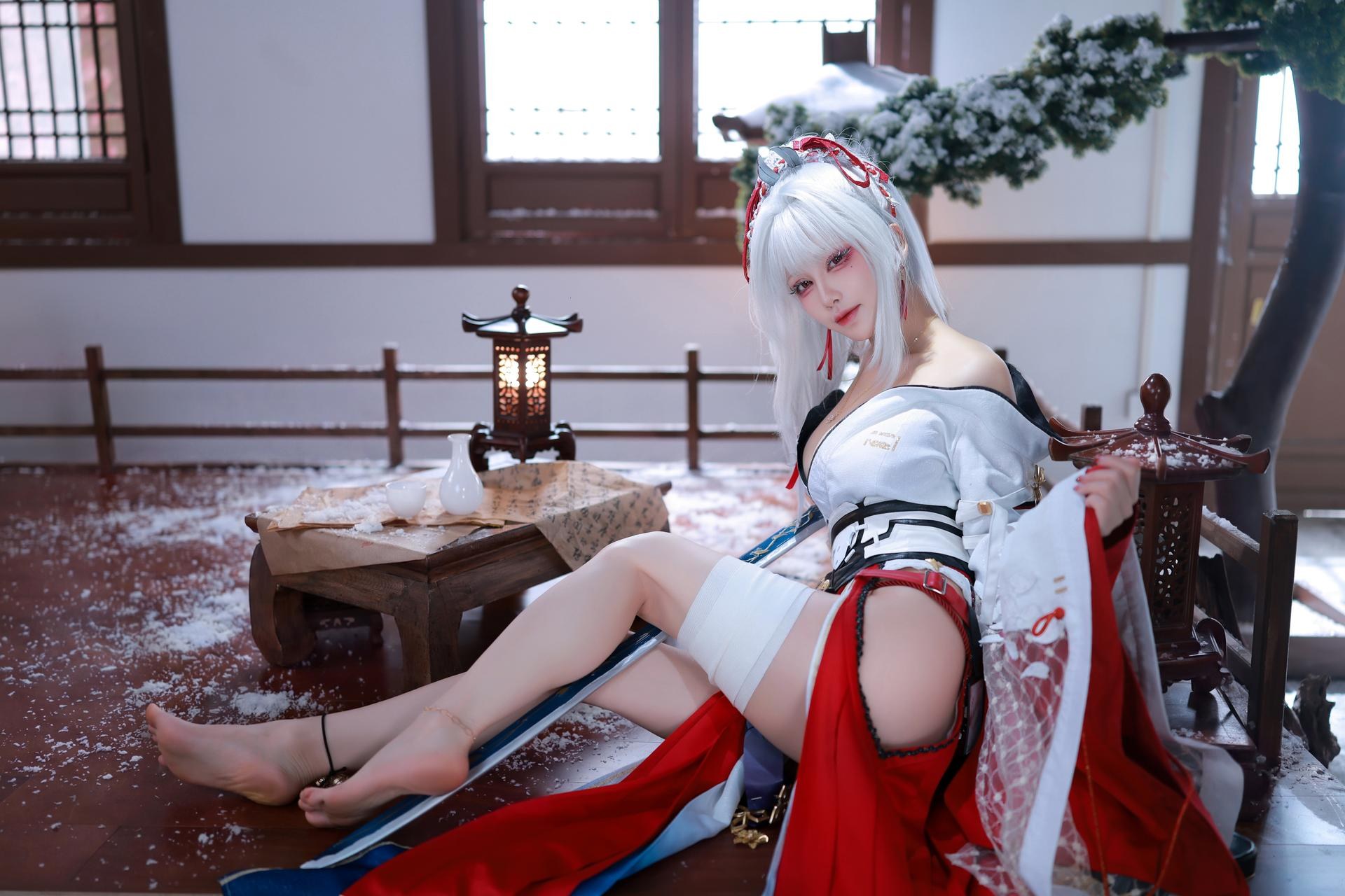 [cosplay] 水淼aqua - 鸣潮 绯雪：鸣潮 绯雪角色还原美腿大尺度 51P