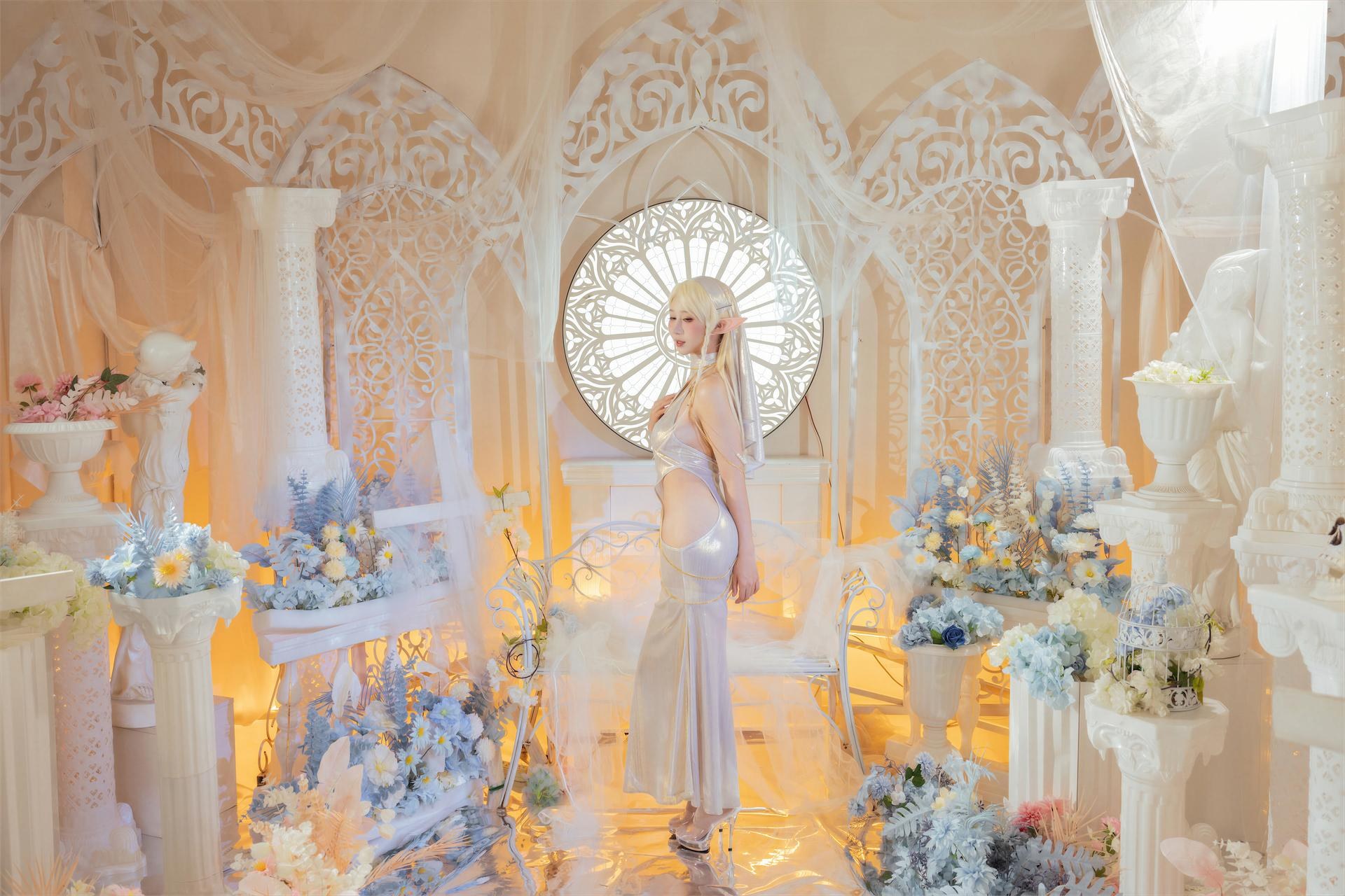 [คอสเพลย์] Yunxixi & Naitaotao - Language of Light ชุดขาวซีทรูและถุงน่องสีเนื้อ 80P1V