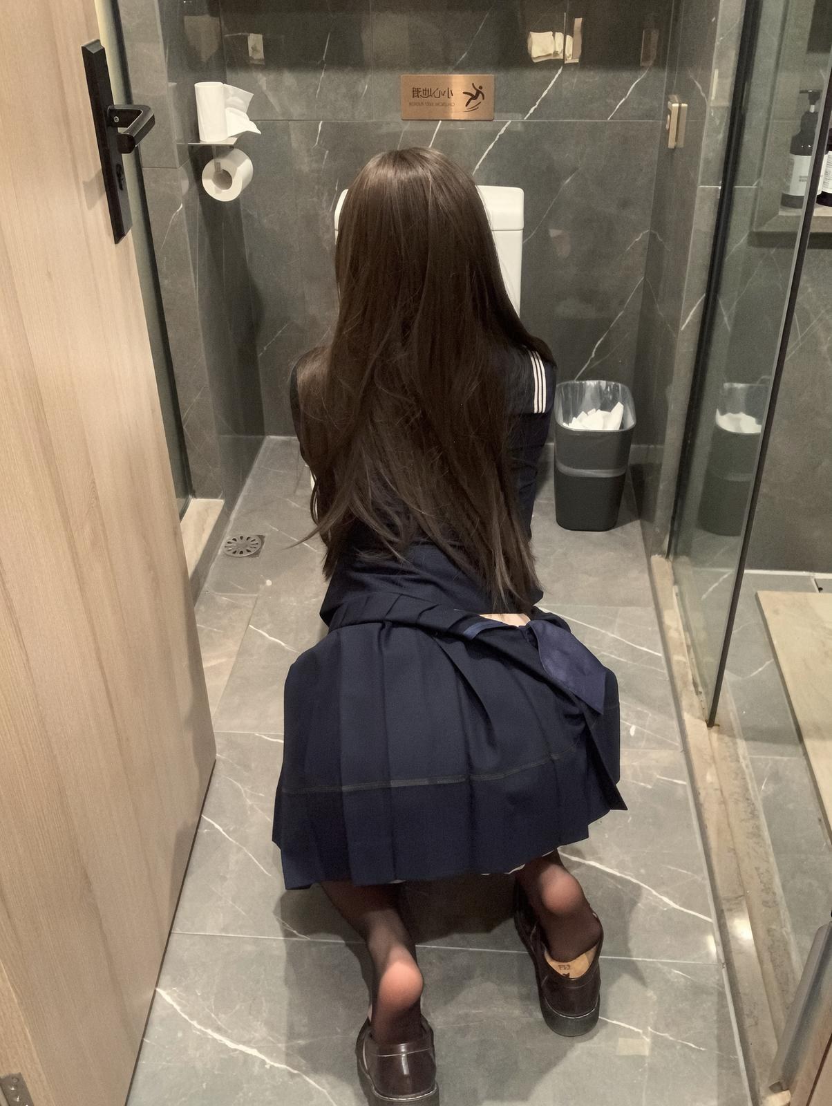 [Photo] Rayray WuliRayray - tất đen phòng ngủ dáng đẹp 59P