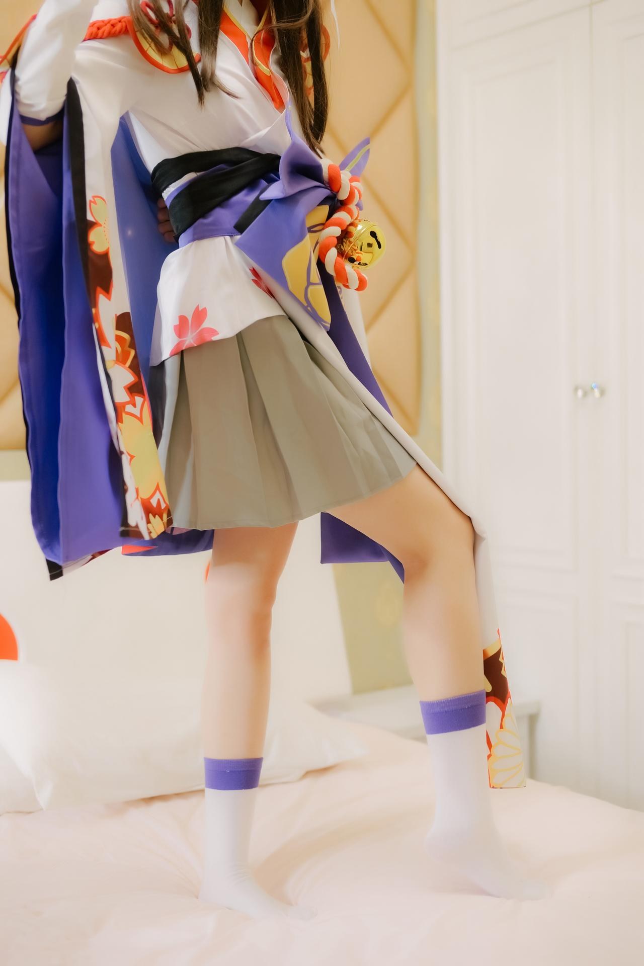 [cosplay] 少女映画 - 阴阳师 雪女：翘臀露穴学生装大尺度角色还原 96P