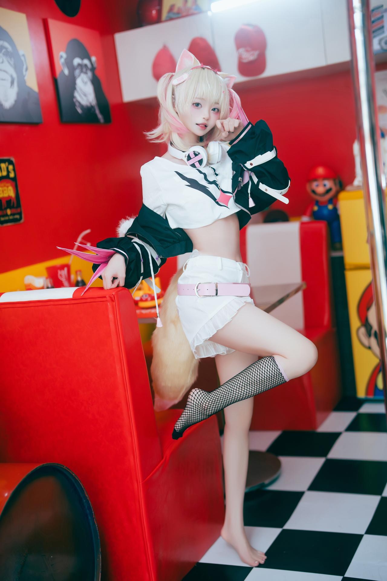 [Cosplay] Irisuare( - เซ็ต Red White Kemonomimi Video 23P1V