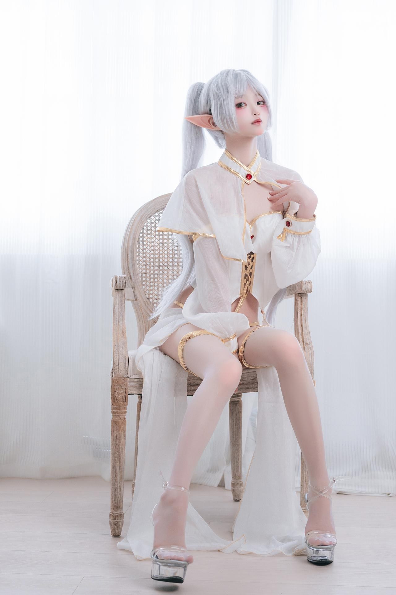 [Cosplay] Irisuare( - Bộ White Hair Mage 20P
